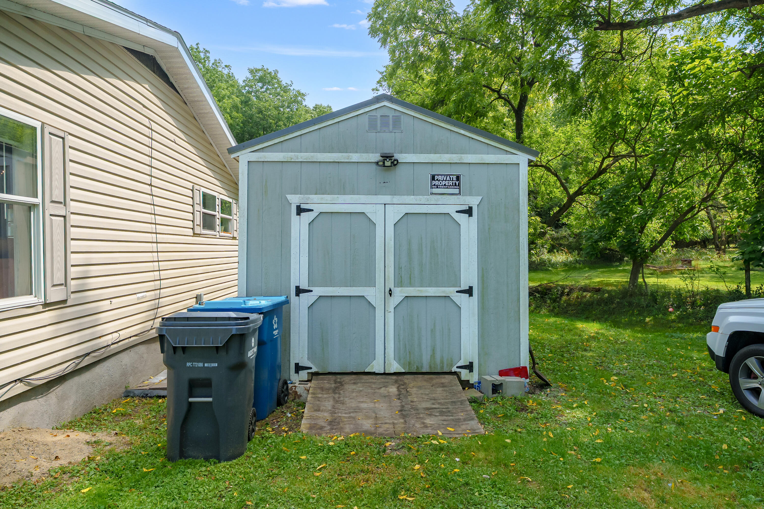 2002 Mount Olivet Road Kalamazoo MI 49004