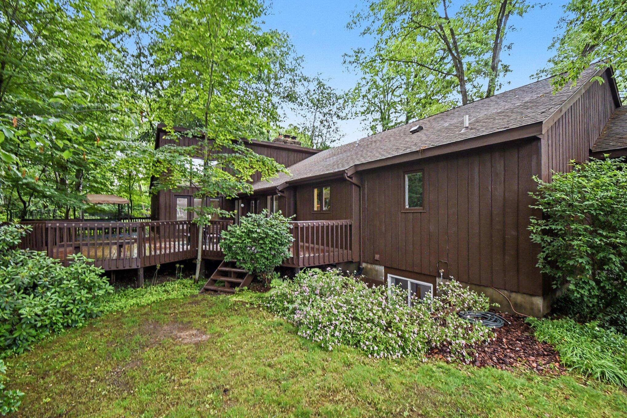 7606 Leyton Drive SE Ada MI 49301