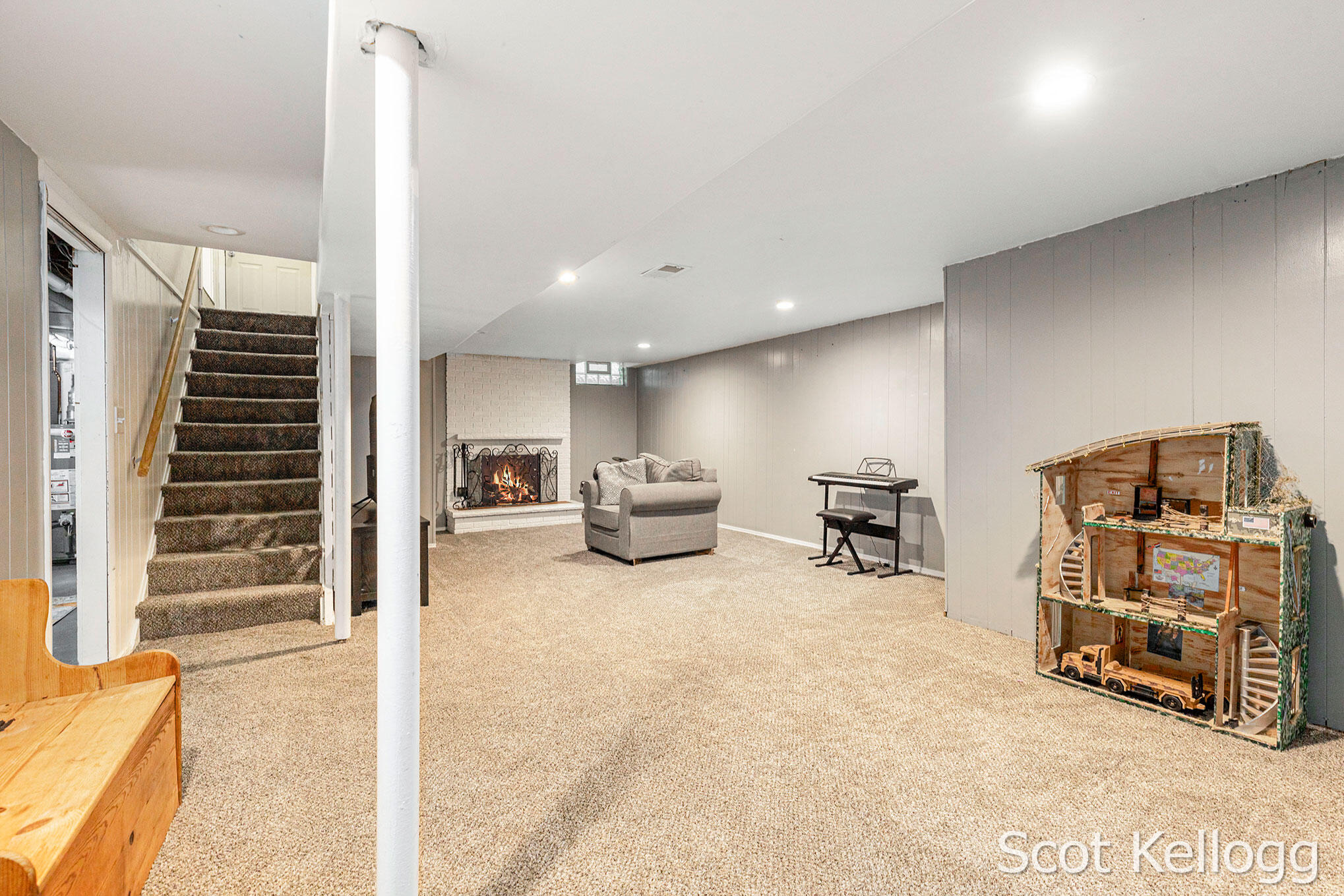 1426 Lewison Avenue NE Grand Rapids MI 49505