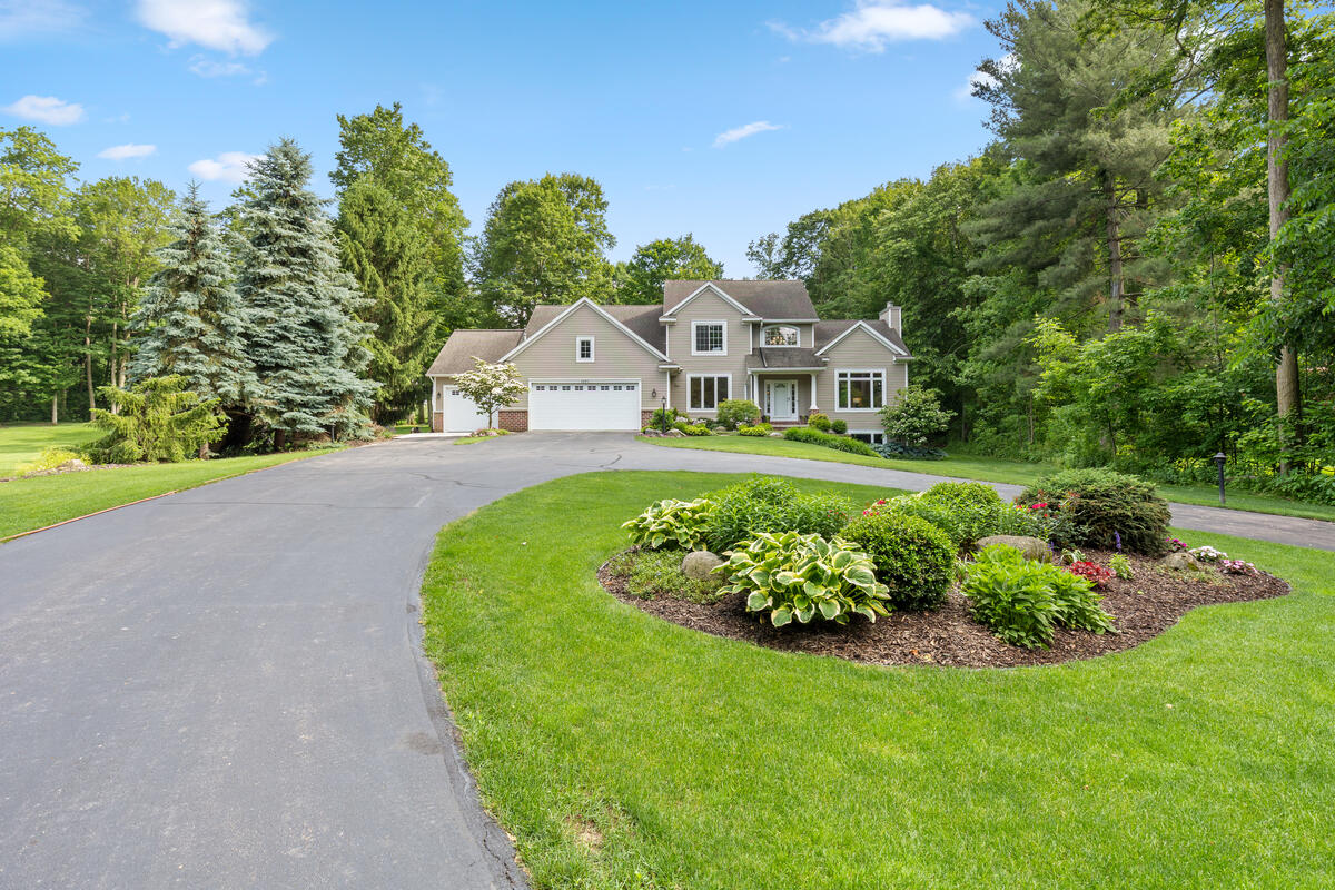 2840 Mary Nell Drive SW Byron Center MI 49315