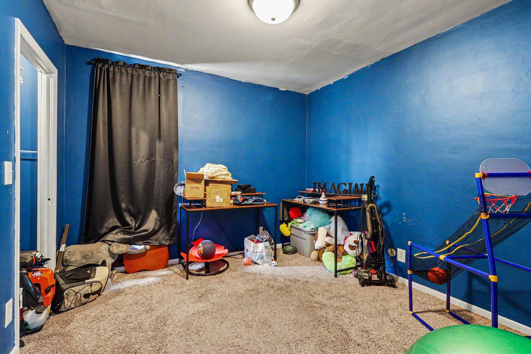 349 Maple Avenue Holland MI 49423