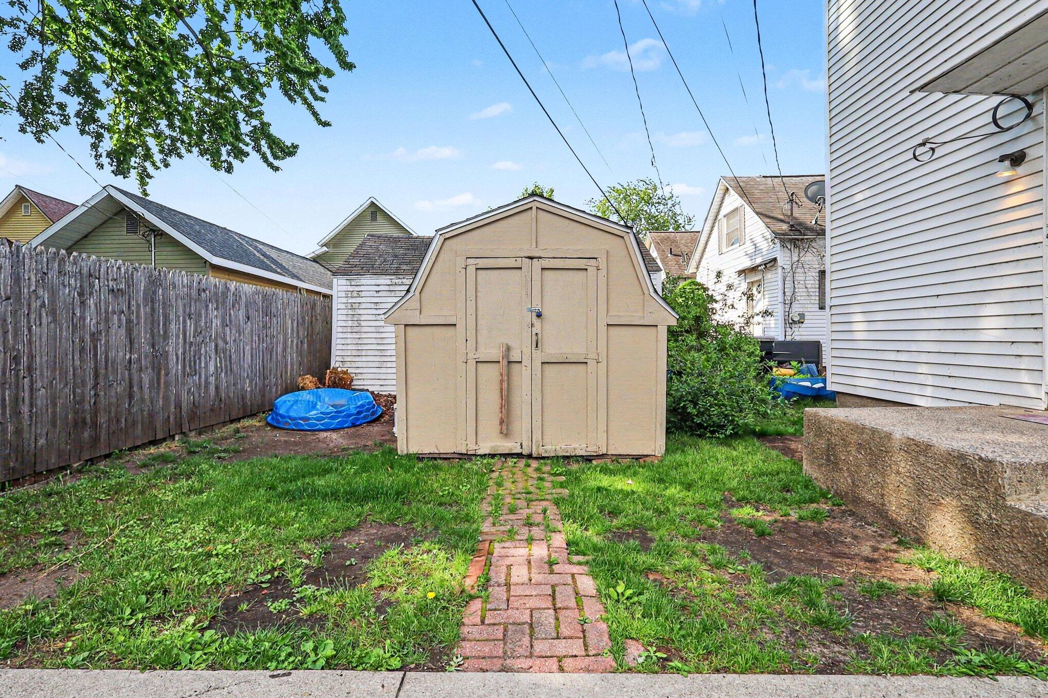 349 Maple Avenue Holland MI 49423