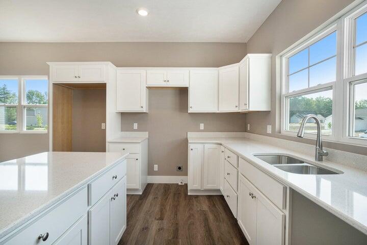 2450 Gray Wolf Way Muskegon MI 49444