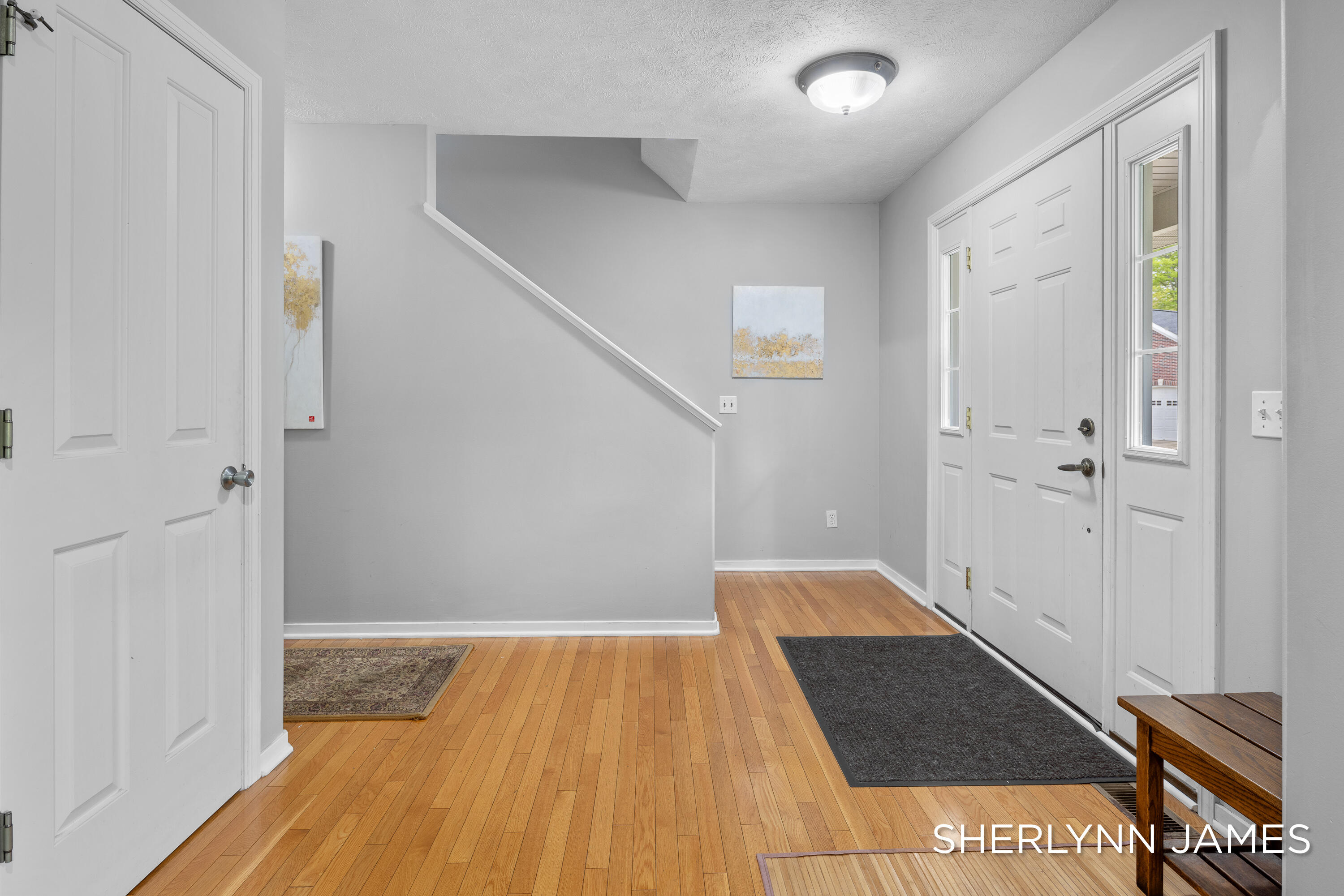 3816 Ravinewood Circle SE Grand Rapids MI 49508
