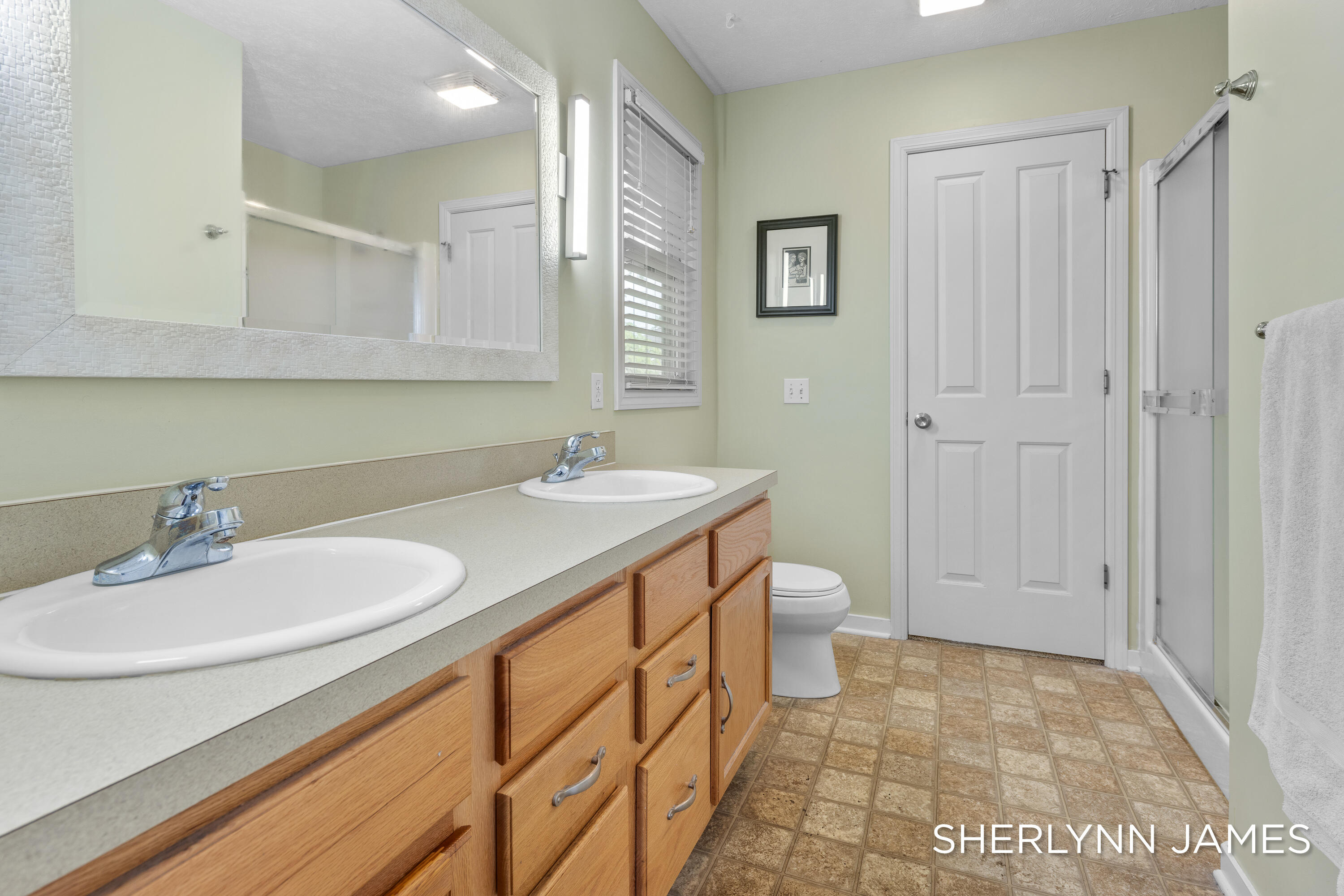 3816 Ravinewood Circle SE Grand Rapids MI 49508