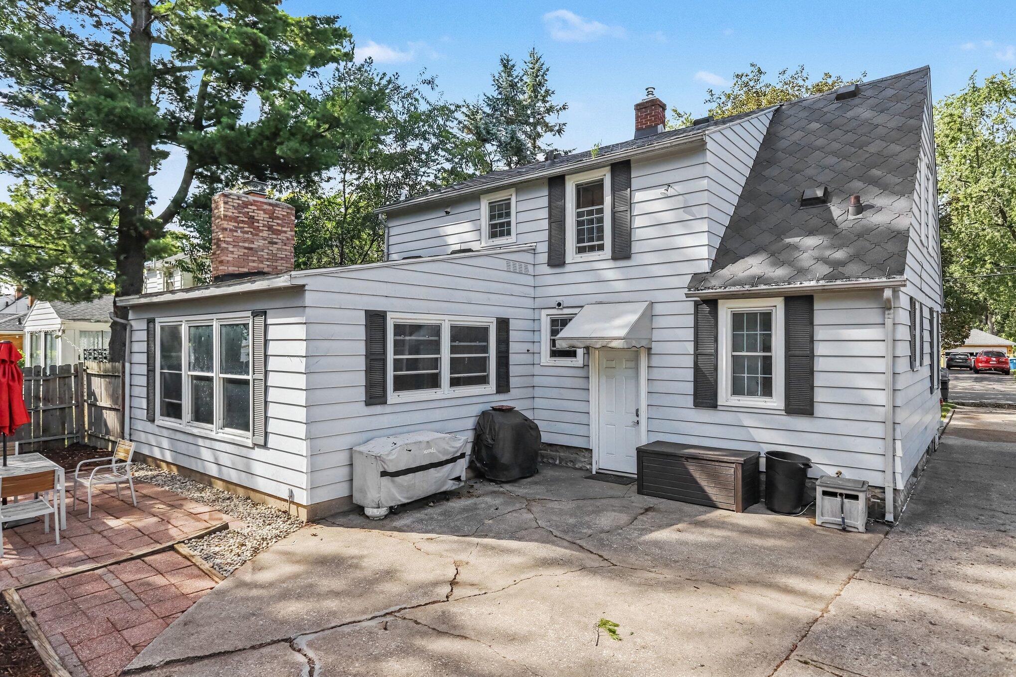 1320 Sheridan Drive Kalamazoo MI 49001
