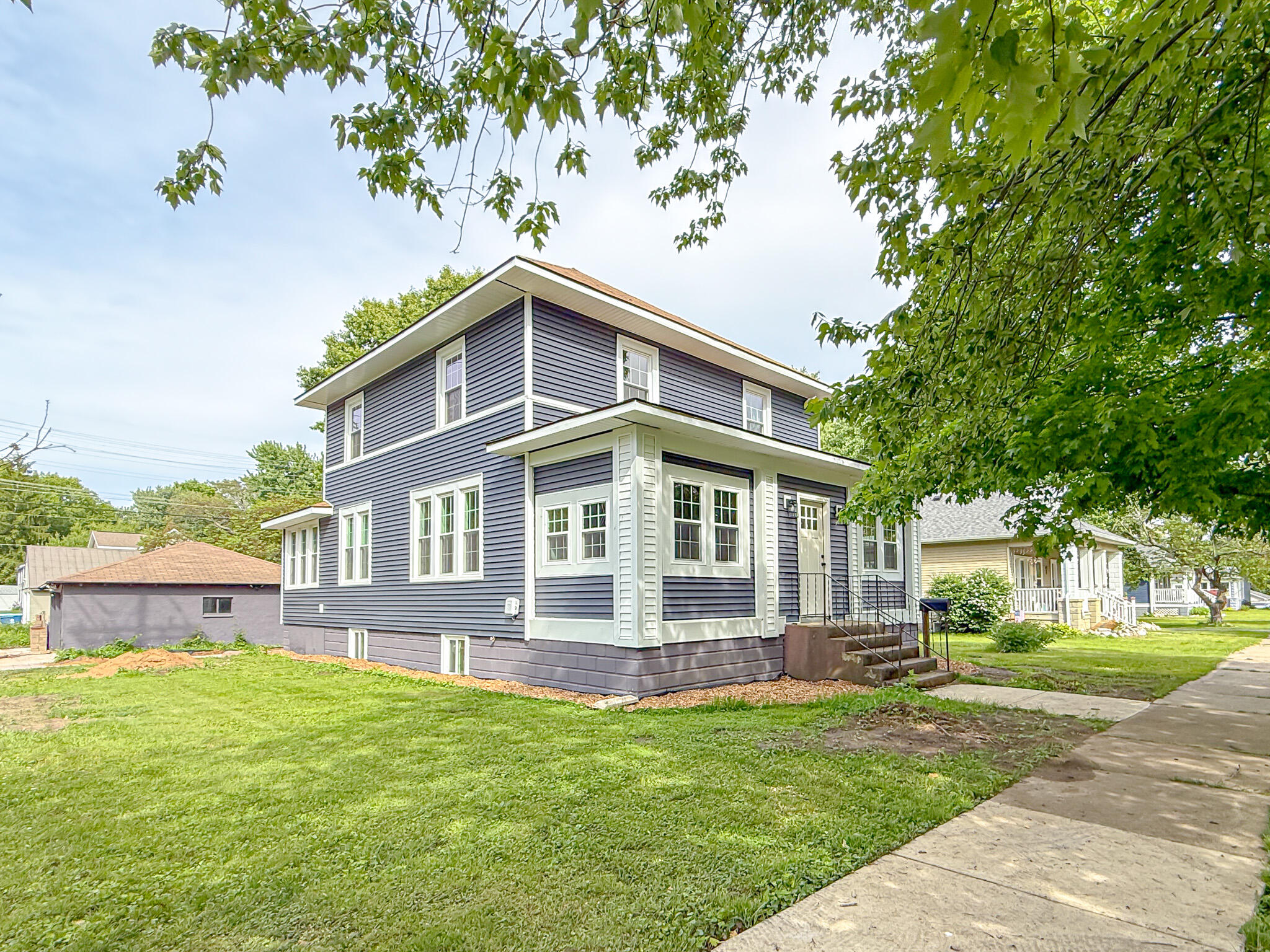402 S Main Street Berrien Springs MI 49103