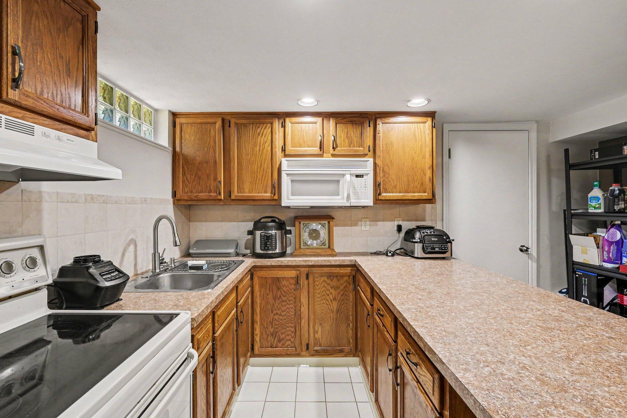 237 Nora Street SE Grand Rapids MI 49548