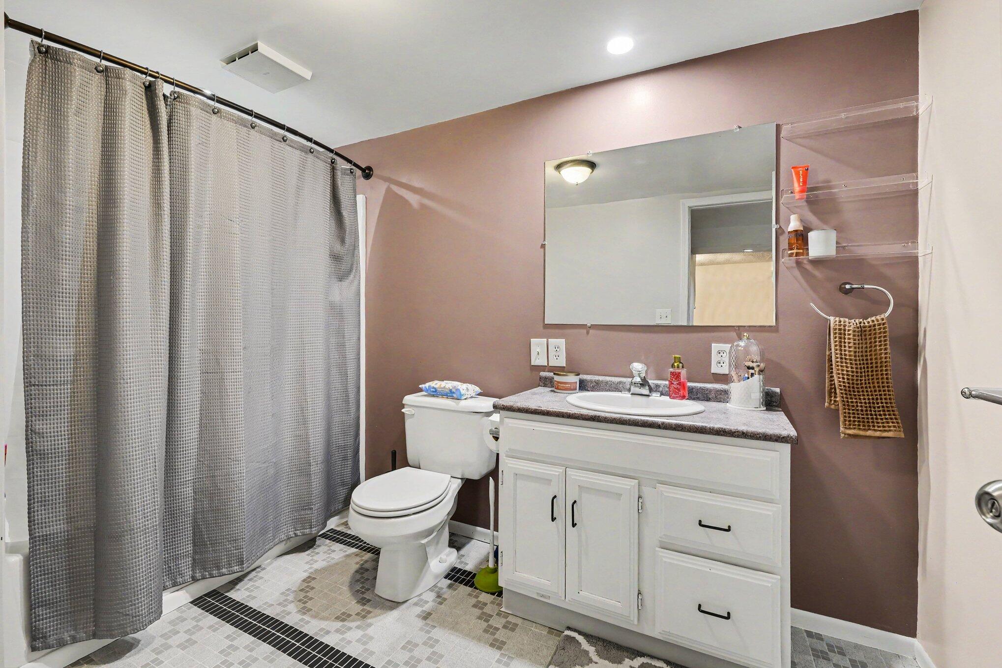 237 Nora Street SE Grand Rapids MI 49548