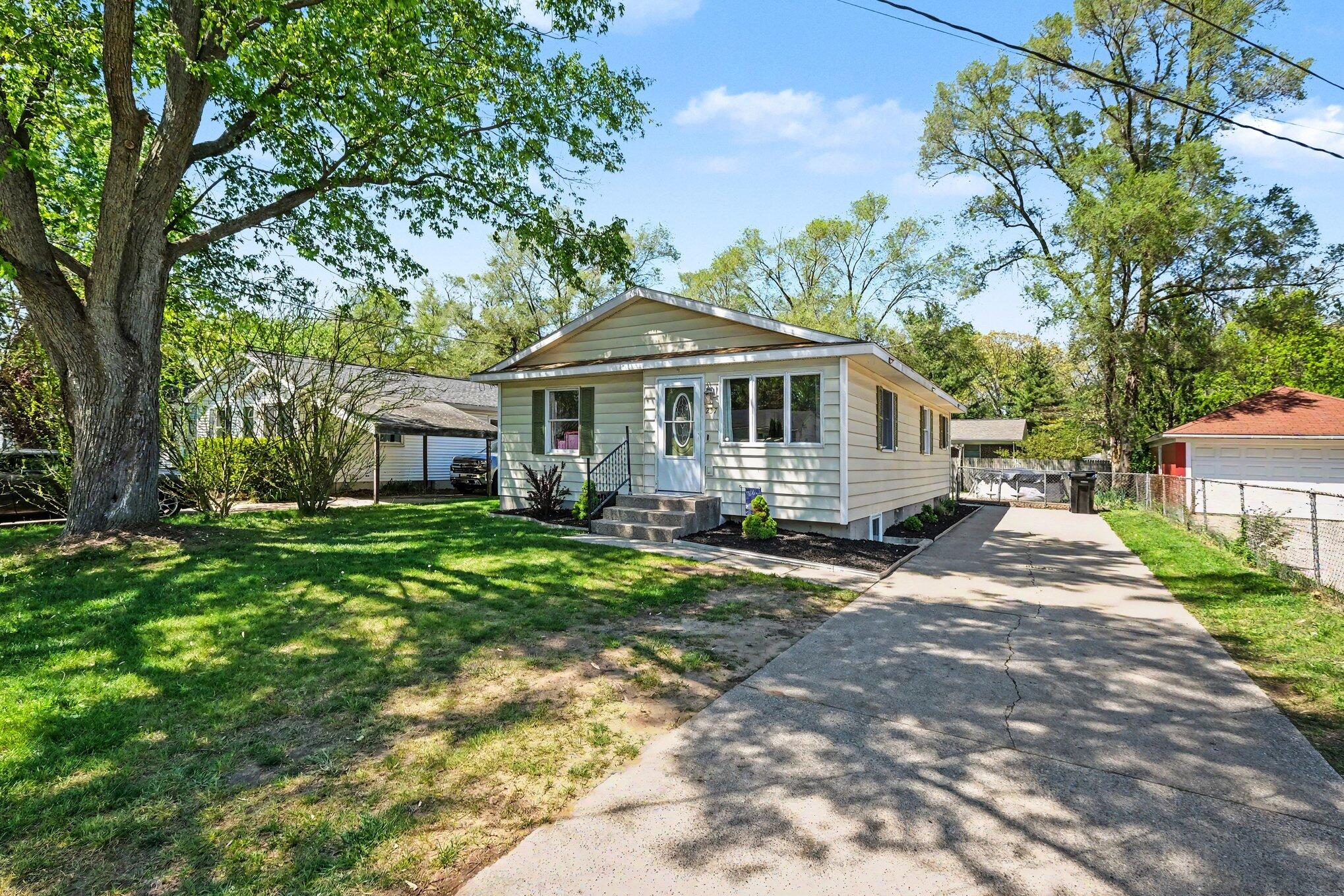237 Nora Street SE Grand Rapids MI 49548