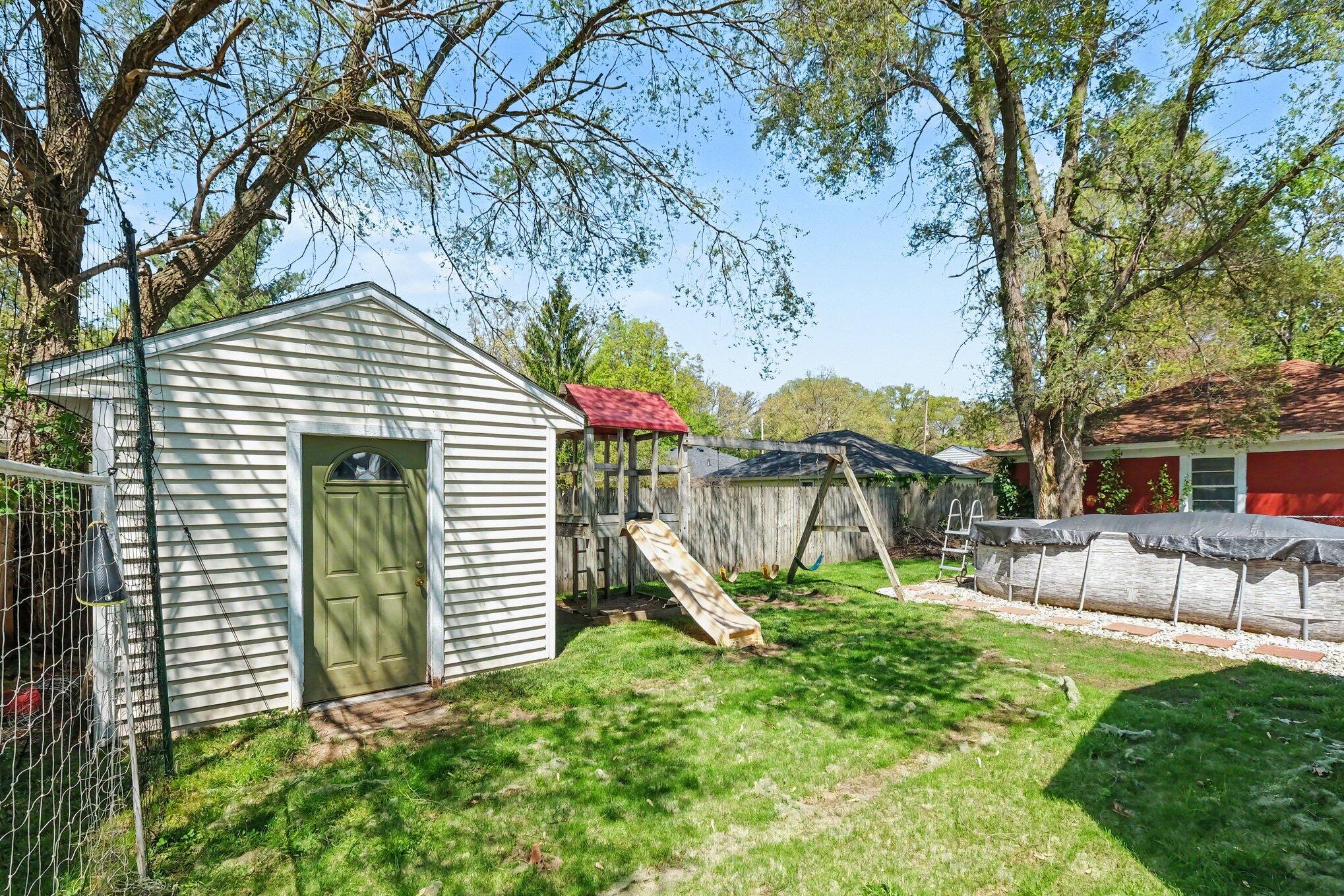 237 Nora Street SE Grand Rapids MI 49548