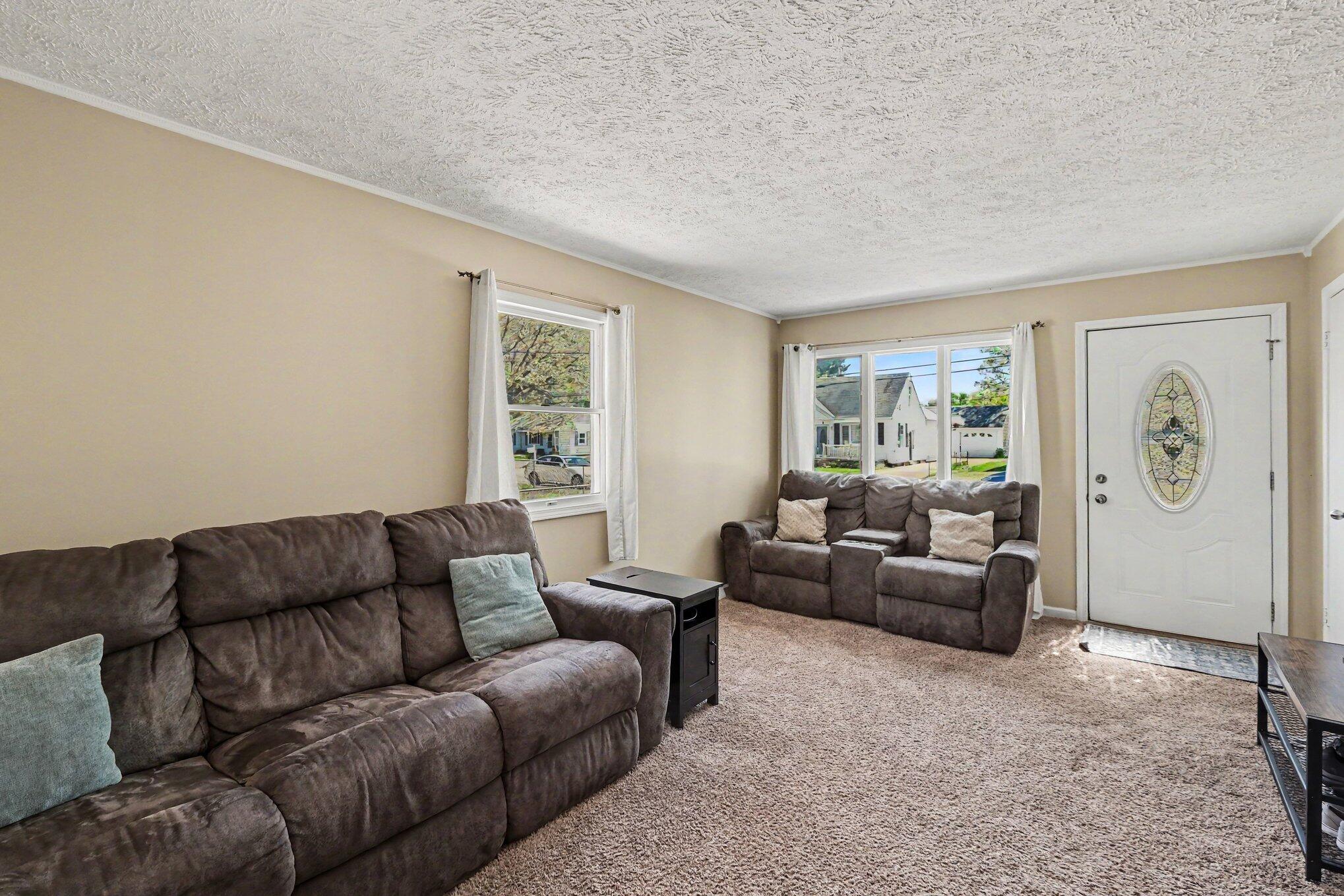 237 Nora Street SE Grand Rapids MI 49548