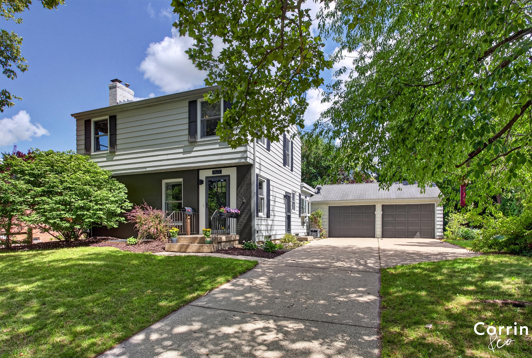 160 S Parklane Drive NE Grand Rapids MI 49505