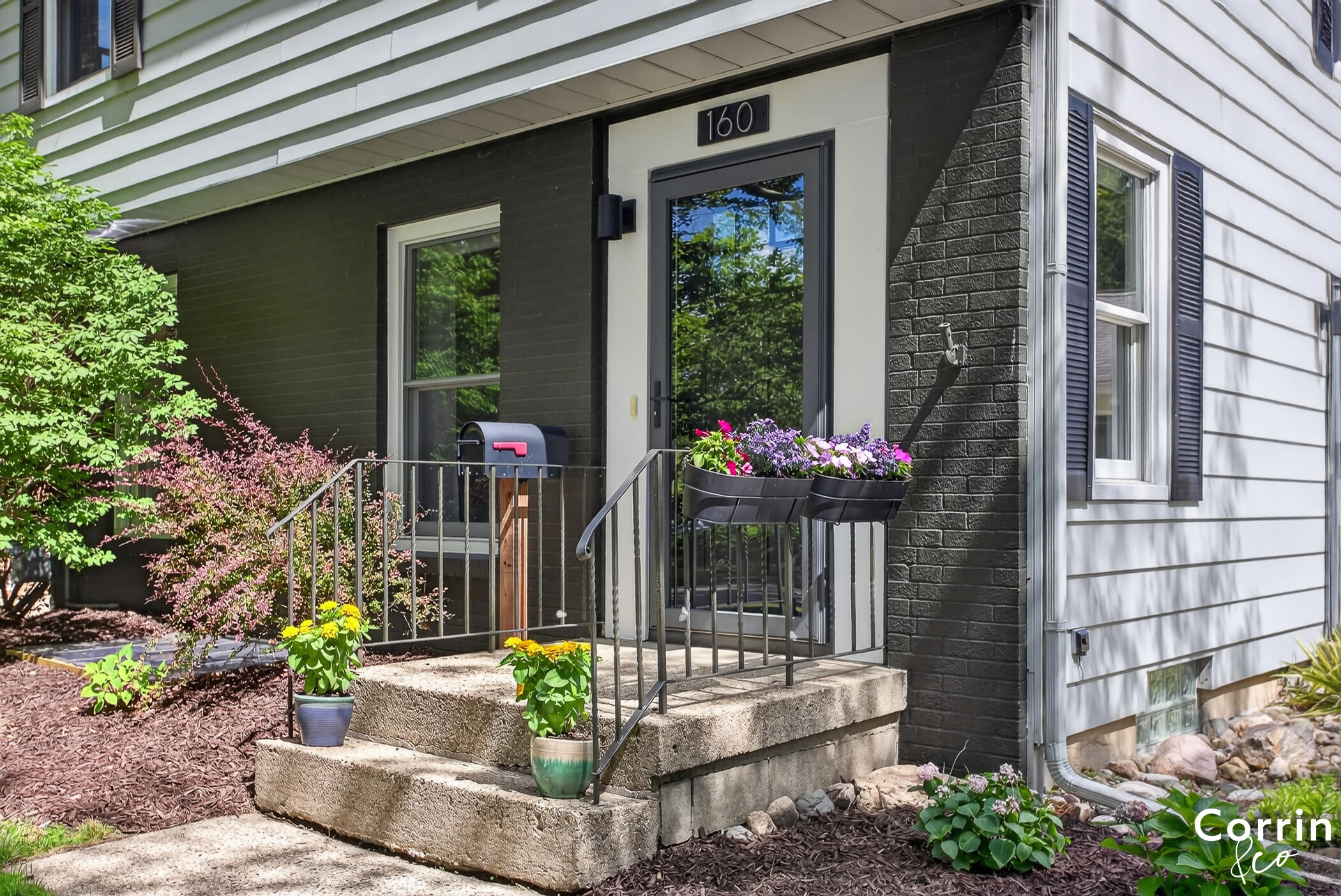 160 S Parklane Drive NE Grand Rapids MI 49505