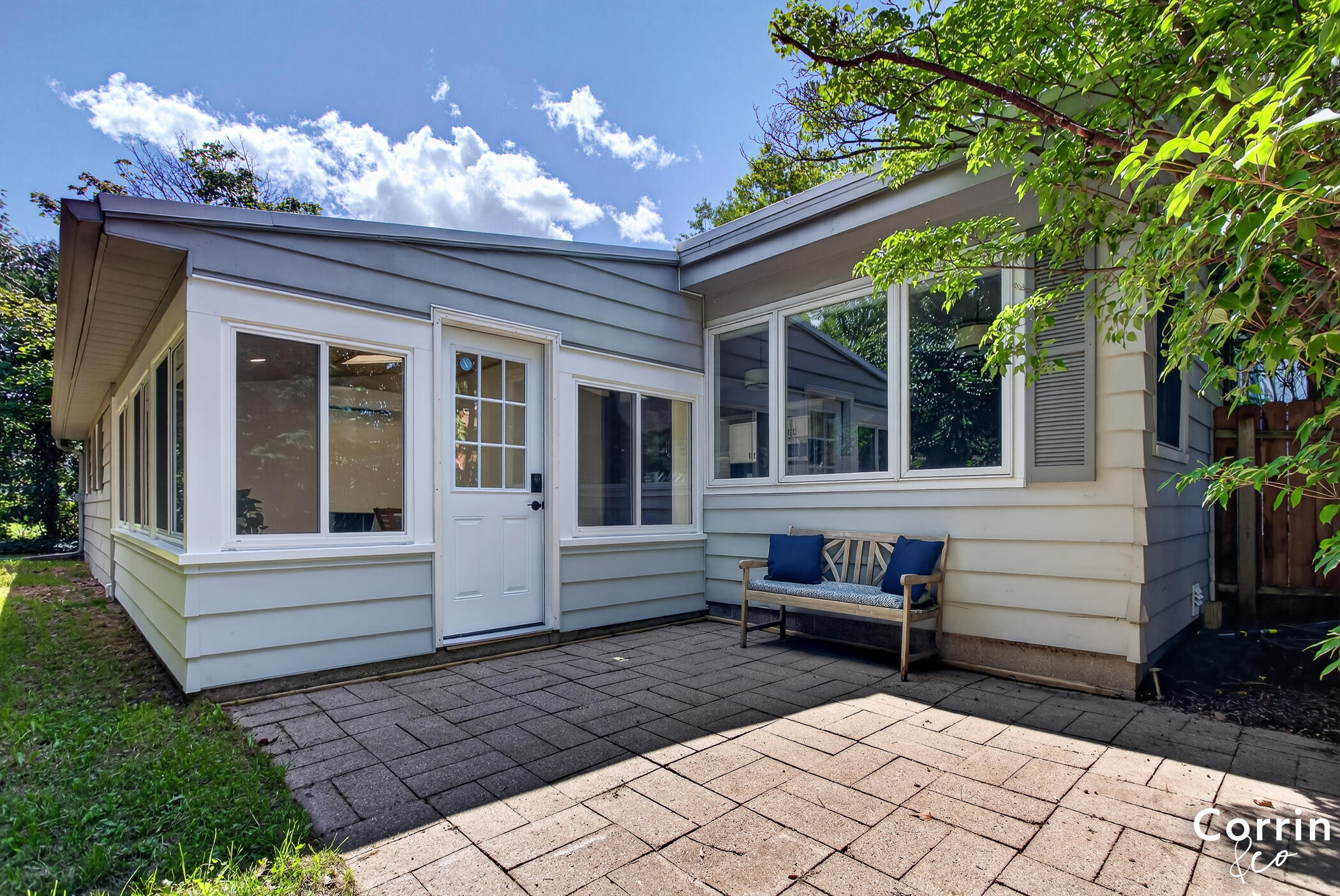 160 S Parklane Drive NE Grand Rapids MI 49505