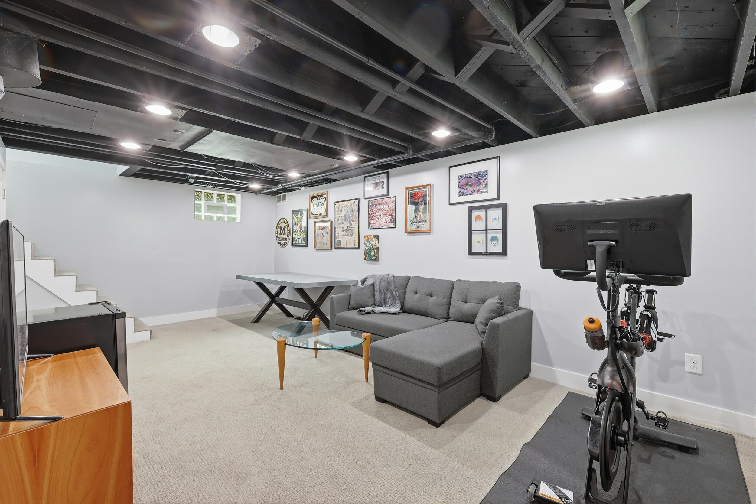 45 Benjamin Avenue NE Grand Rapids MI 49503