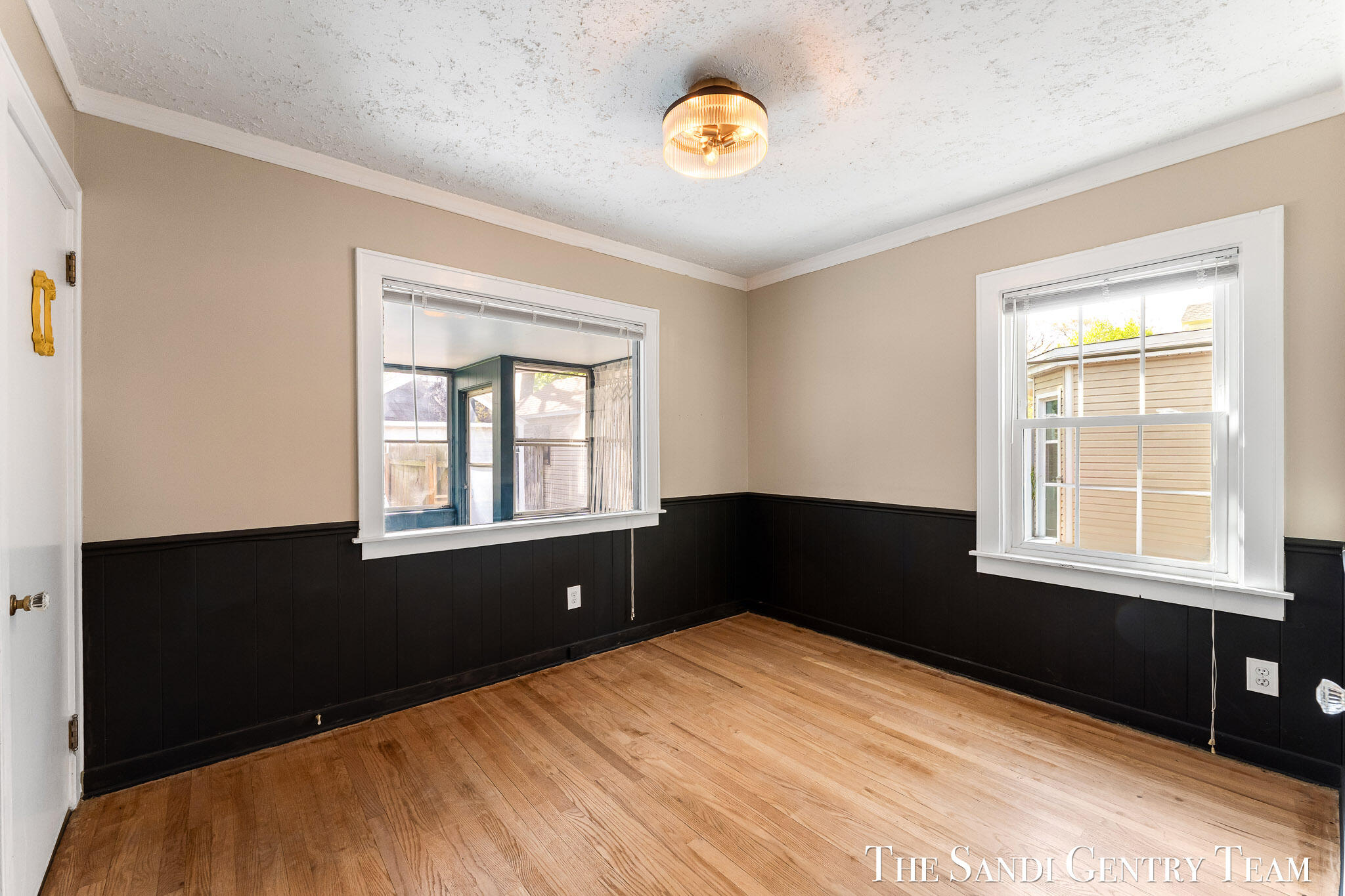 2414 Paris Avenue SE Grand Rapids MI 49507