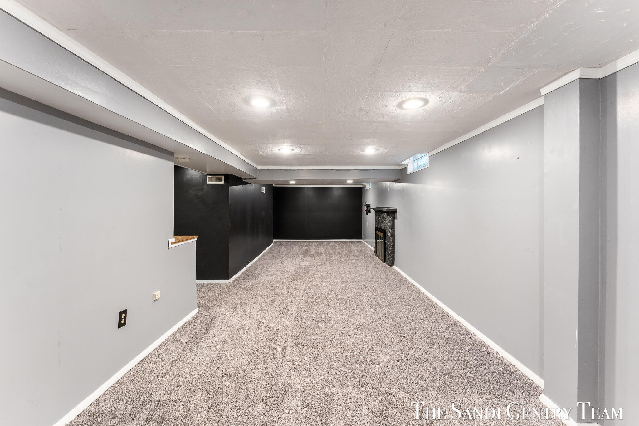 2414 Paris Avenue SE Grand Rapids MI 49507