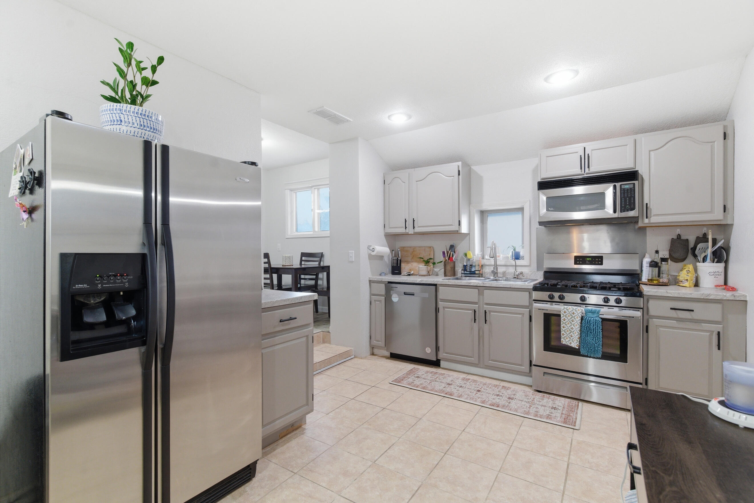 2428 Edgewood Drive Kalamazoo MI 49008