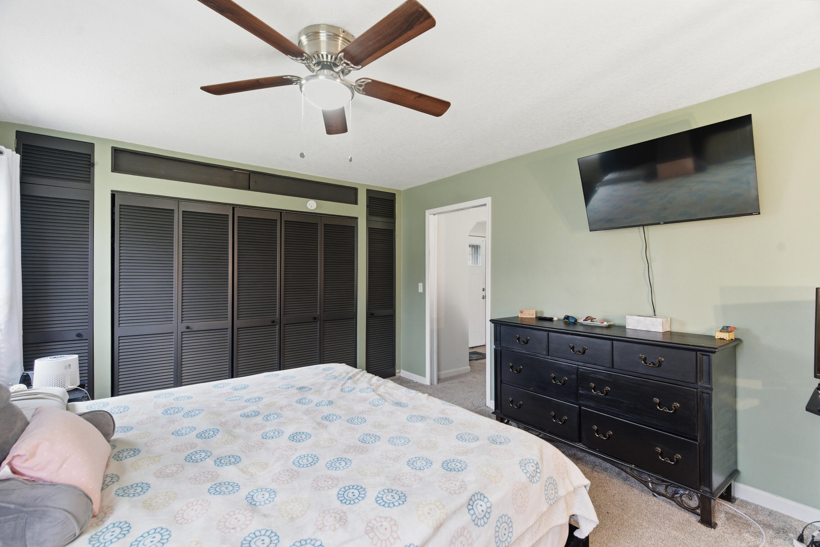 2428 Edgewood Drive Kalamazoo MI 49008