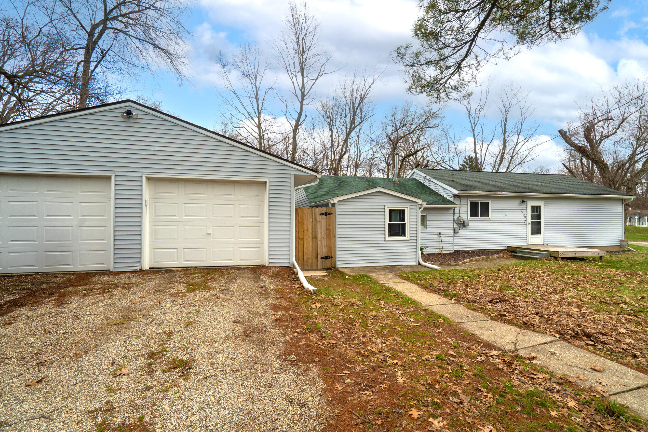 2428 Edgewood Drive Kalamazoo MI 49008