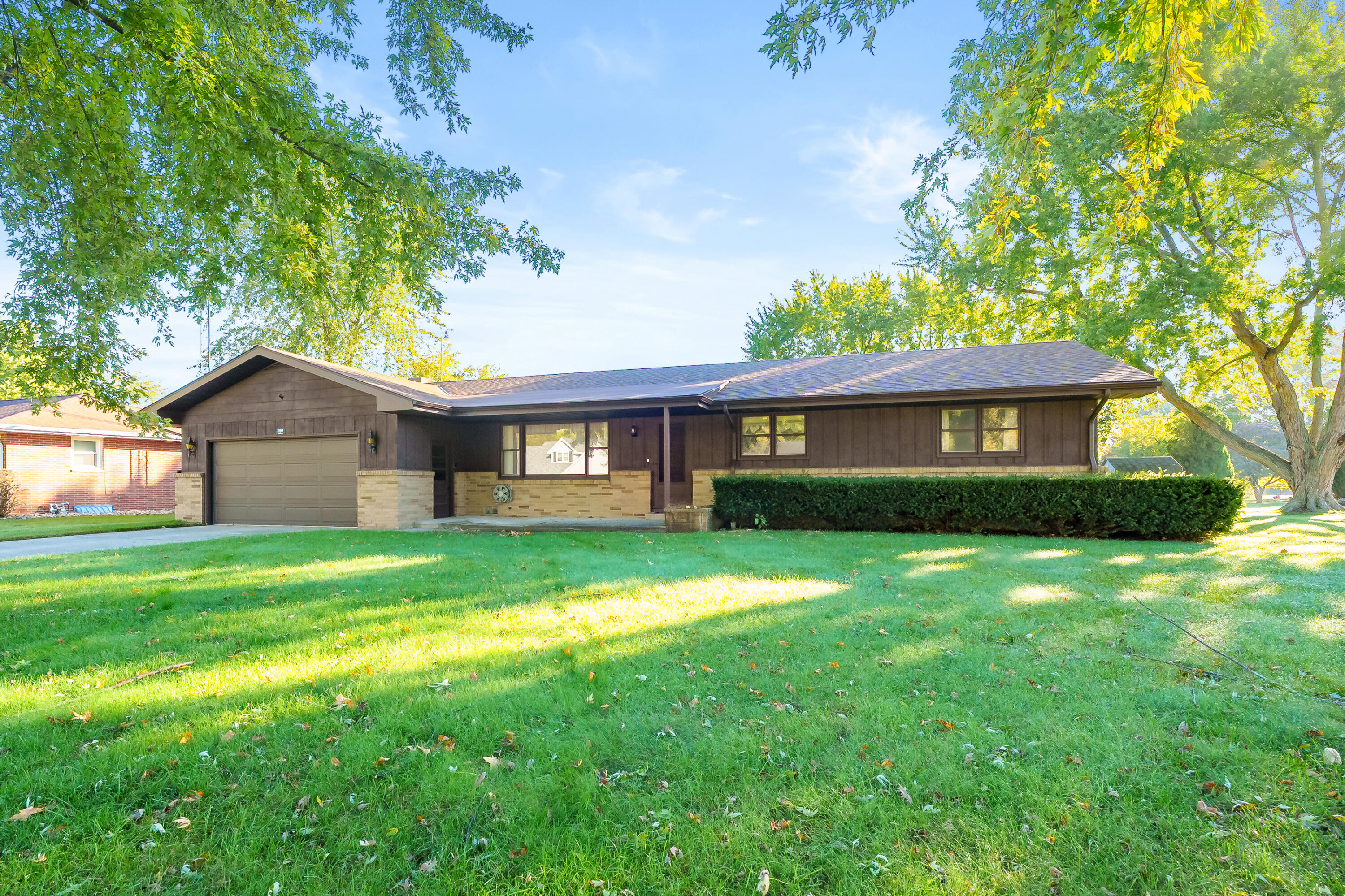 2197 Linda Lane Benton Harbor MI 49022