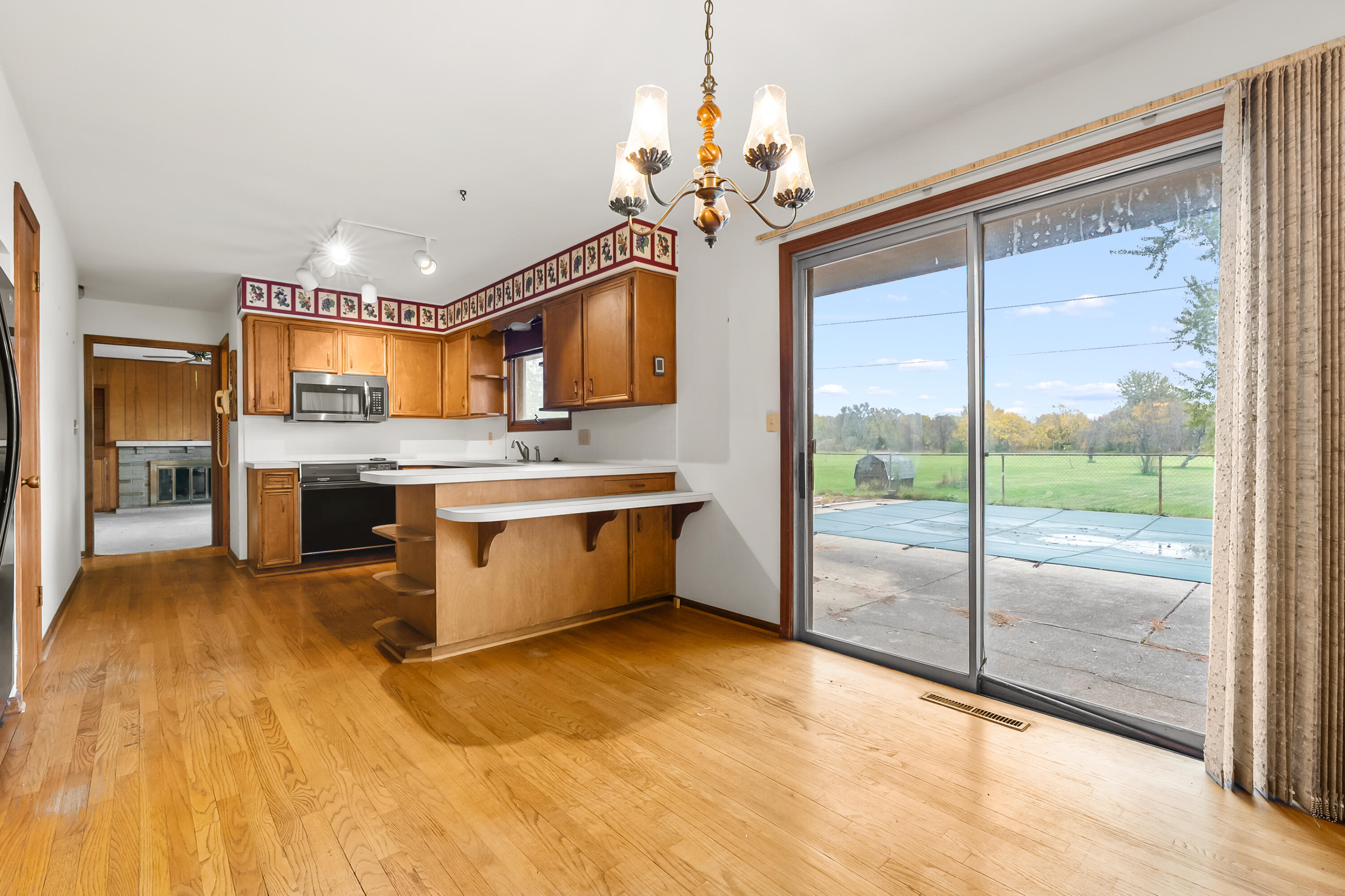 2197 Linda Lane Benton Harbor MI 49022