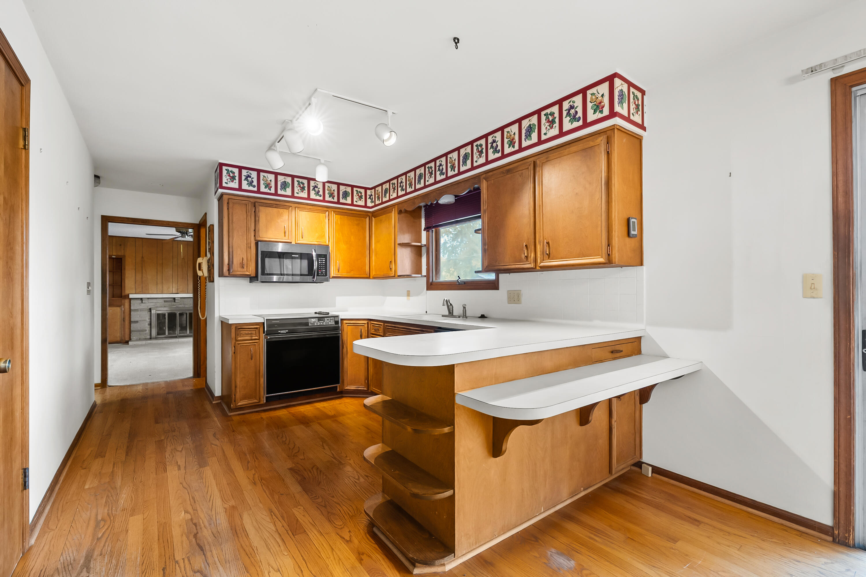 2197 Linda Lane Benton Harbor MI 49022