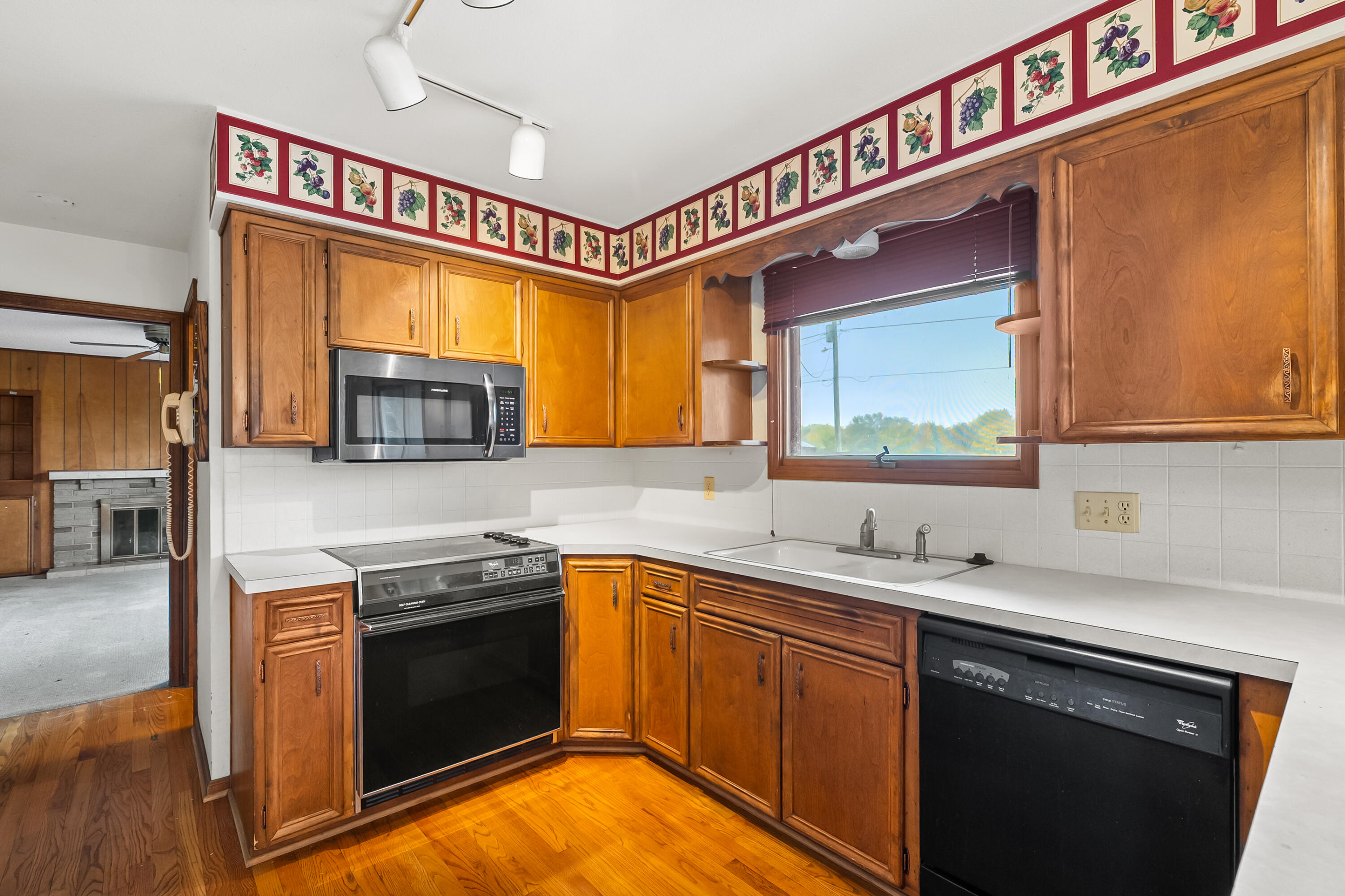 2197 Linda Lane Benton Harbor MI 49022