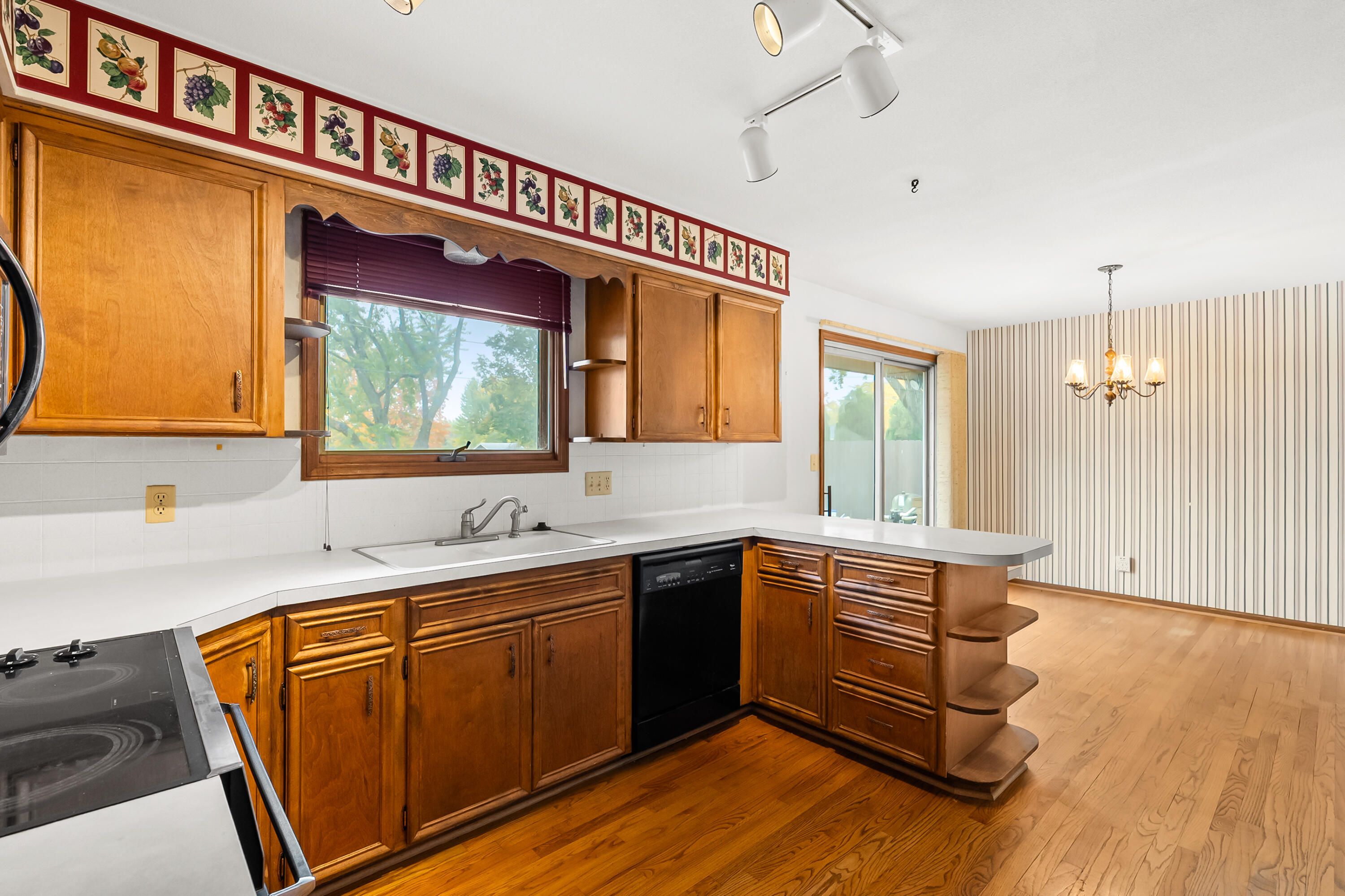 2197 Linda Lane Benton Harbor MI 49022