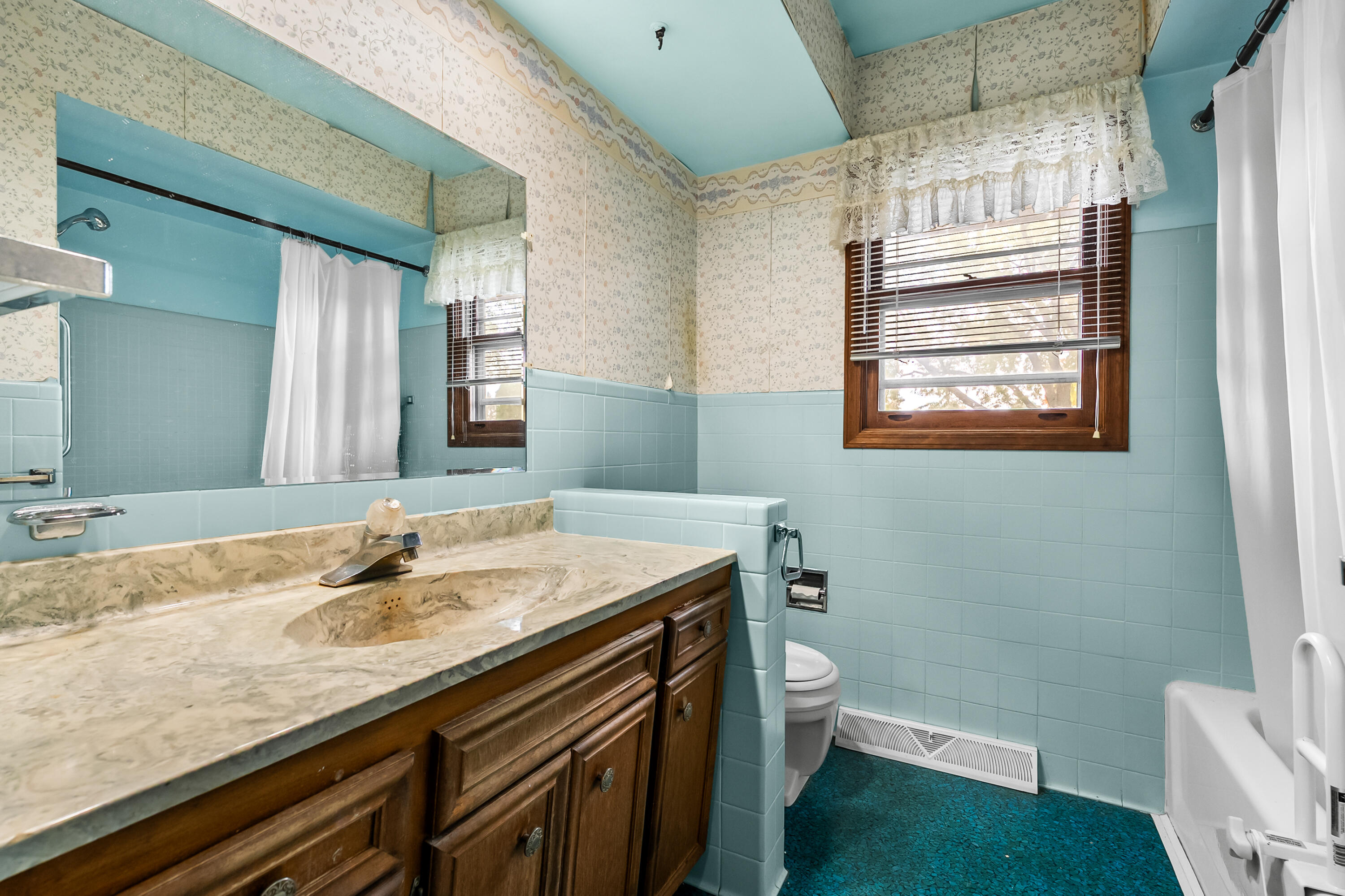 2197 Linda Lane Benton Harbor MI 49022