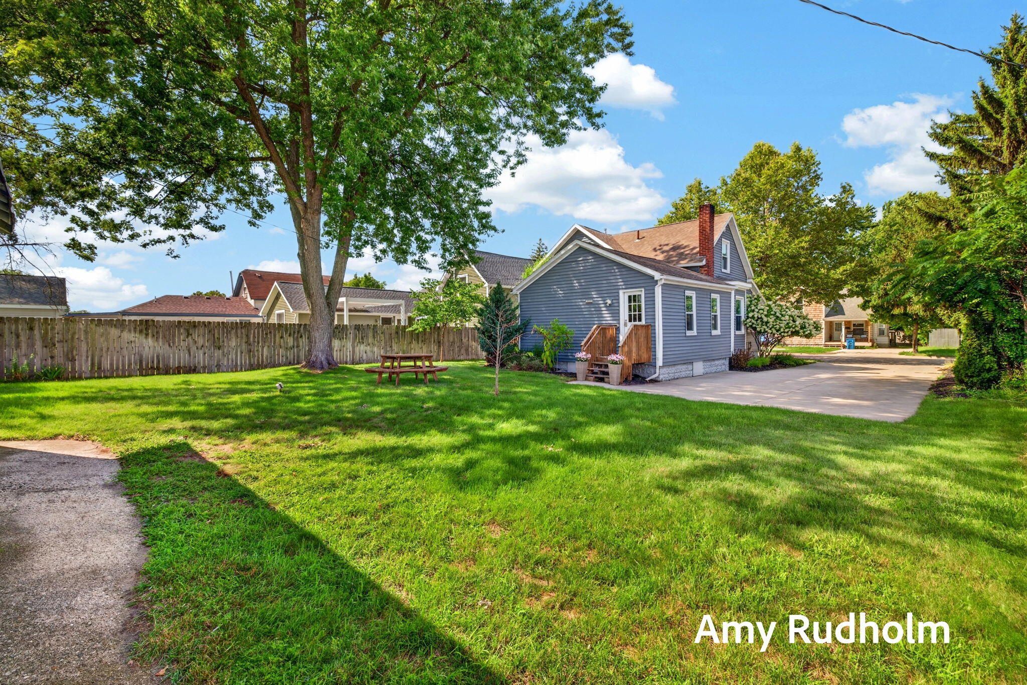 532 Jackson Avenue Grand Haven MI 49417