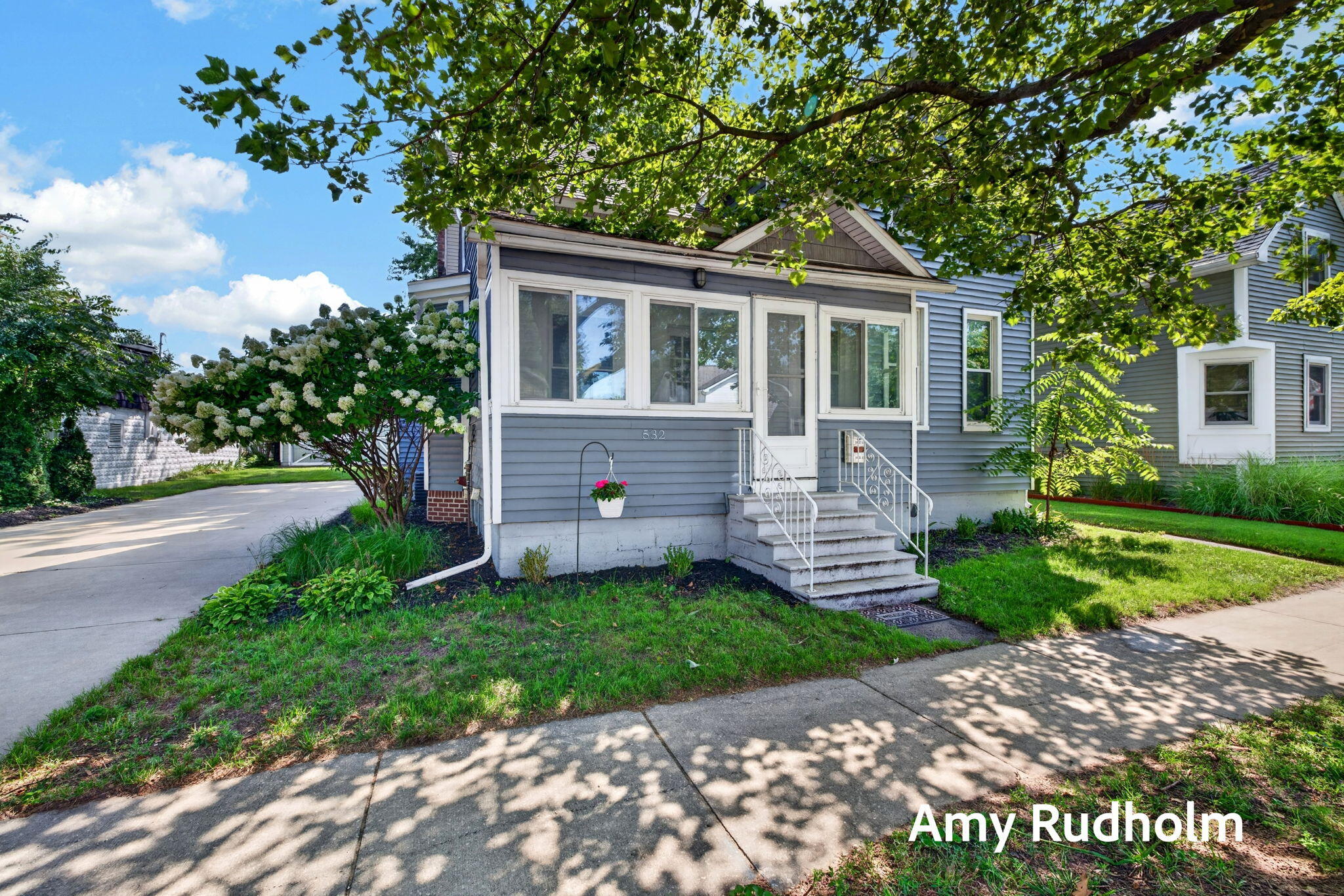 532 Jackson Avenue Grand Haven MI 49417