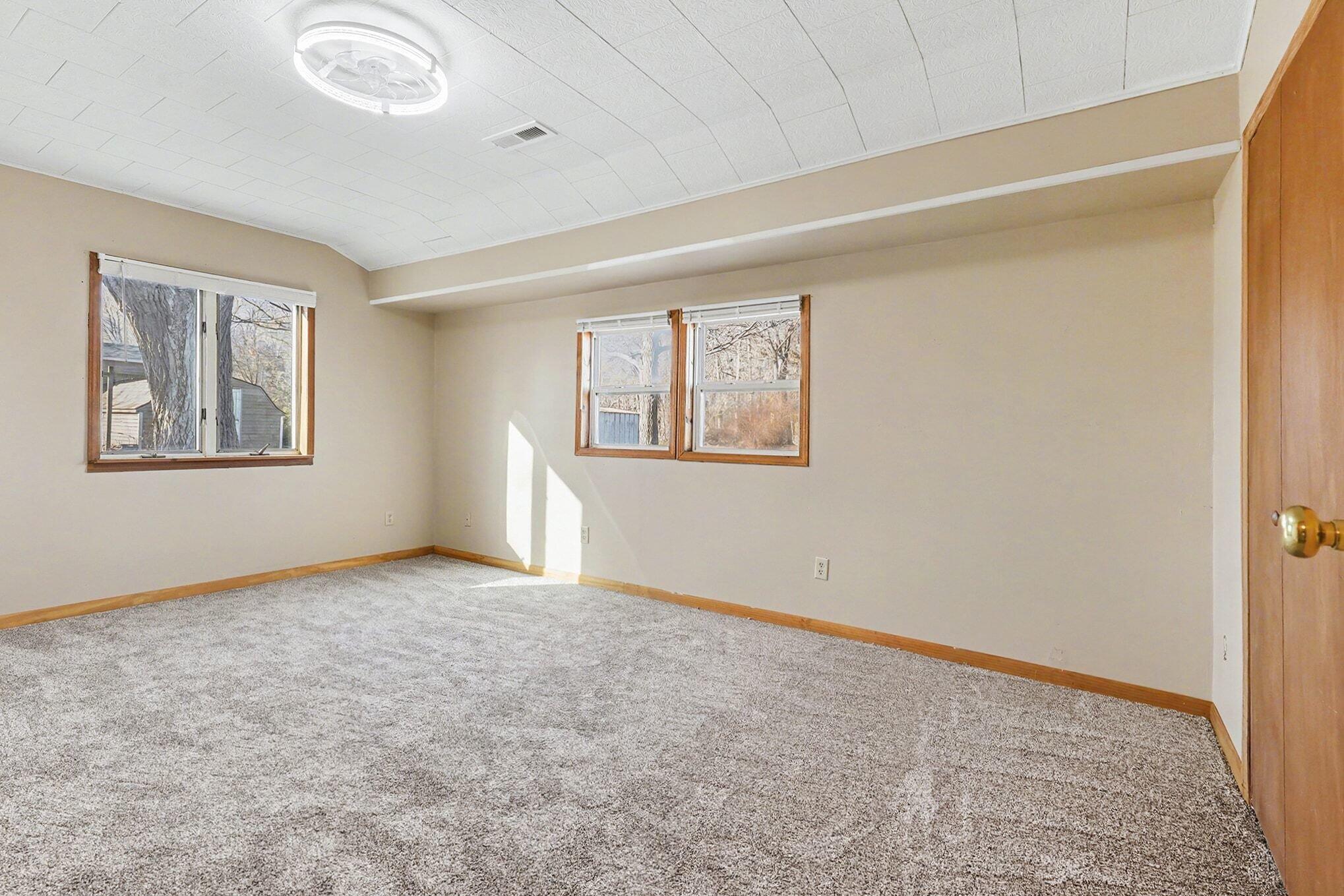 9558 Belding Road NE Rockford MI 49341