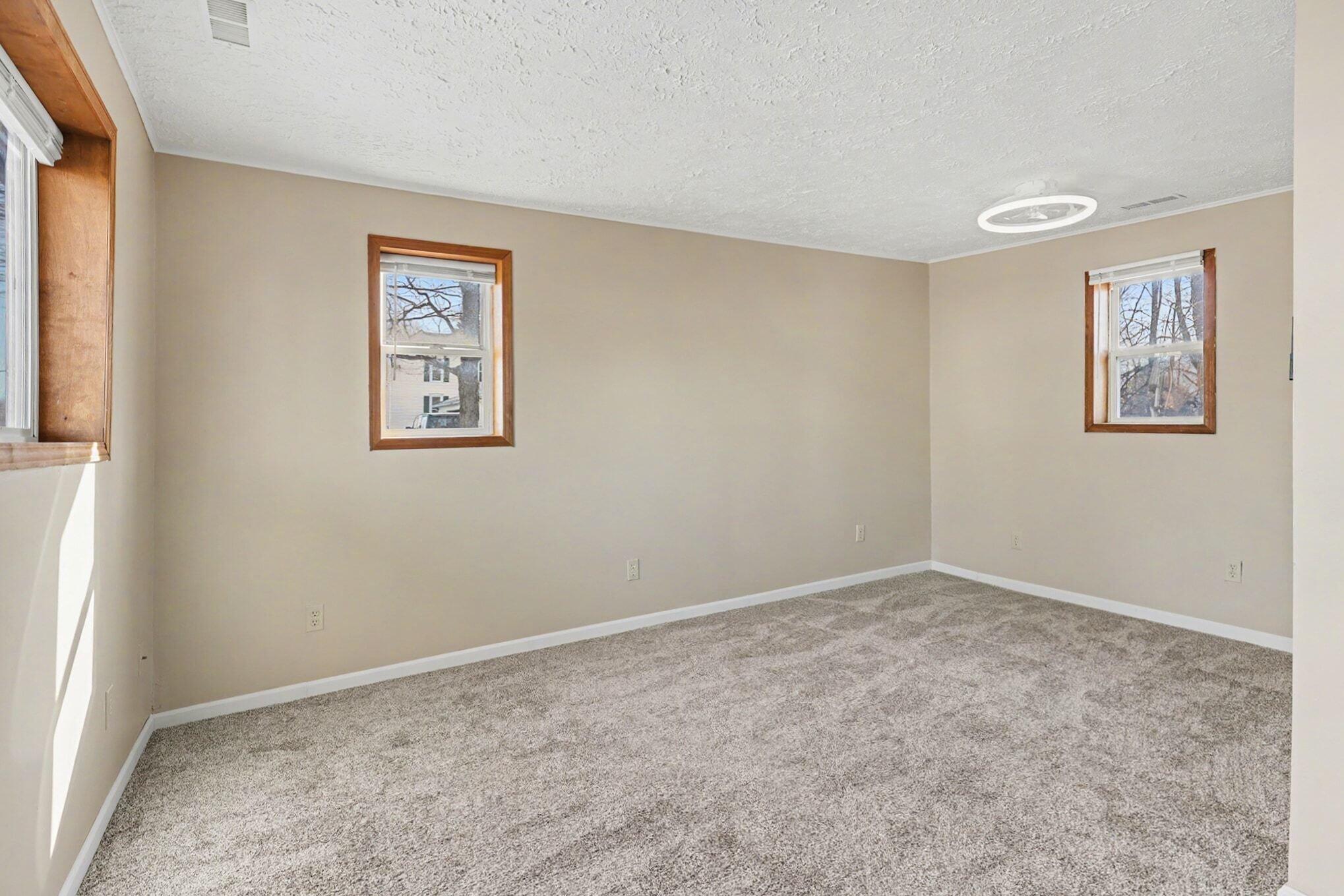 9558 Belding Road NE Rockford MI 49341