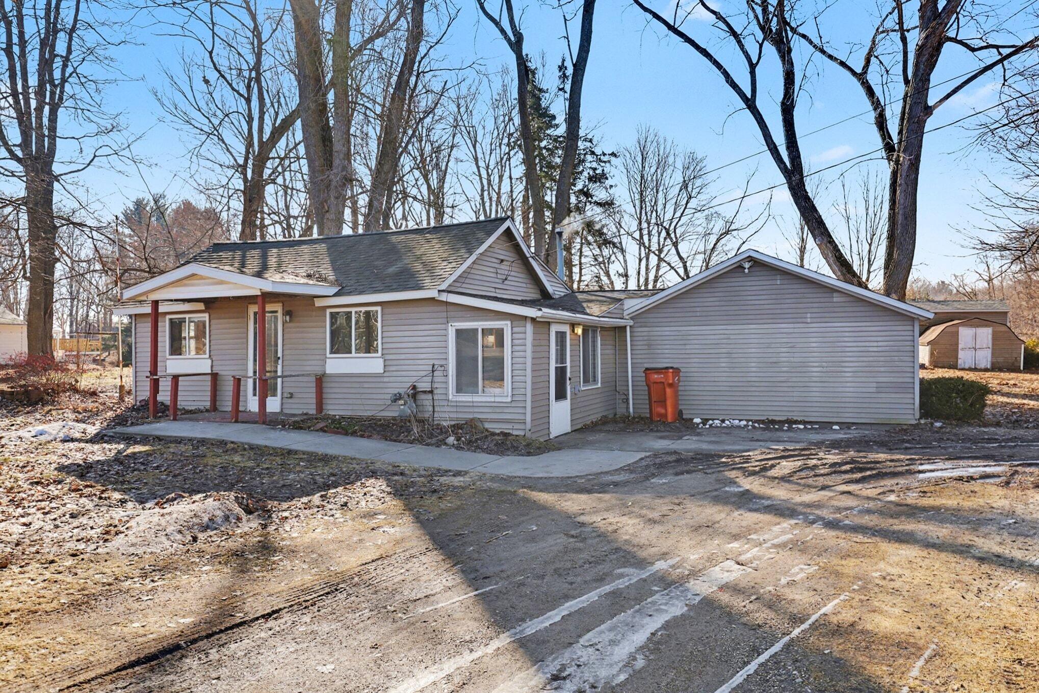 9558 Belding Road NE Rockford MI 49341