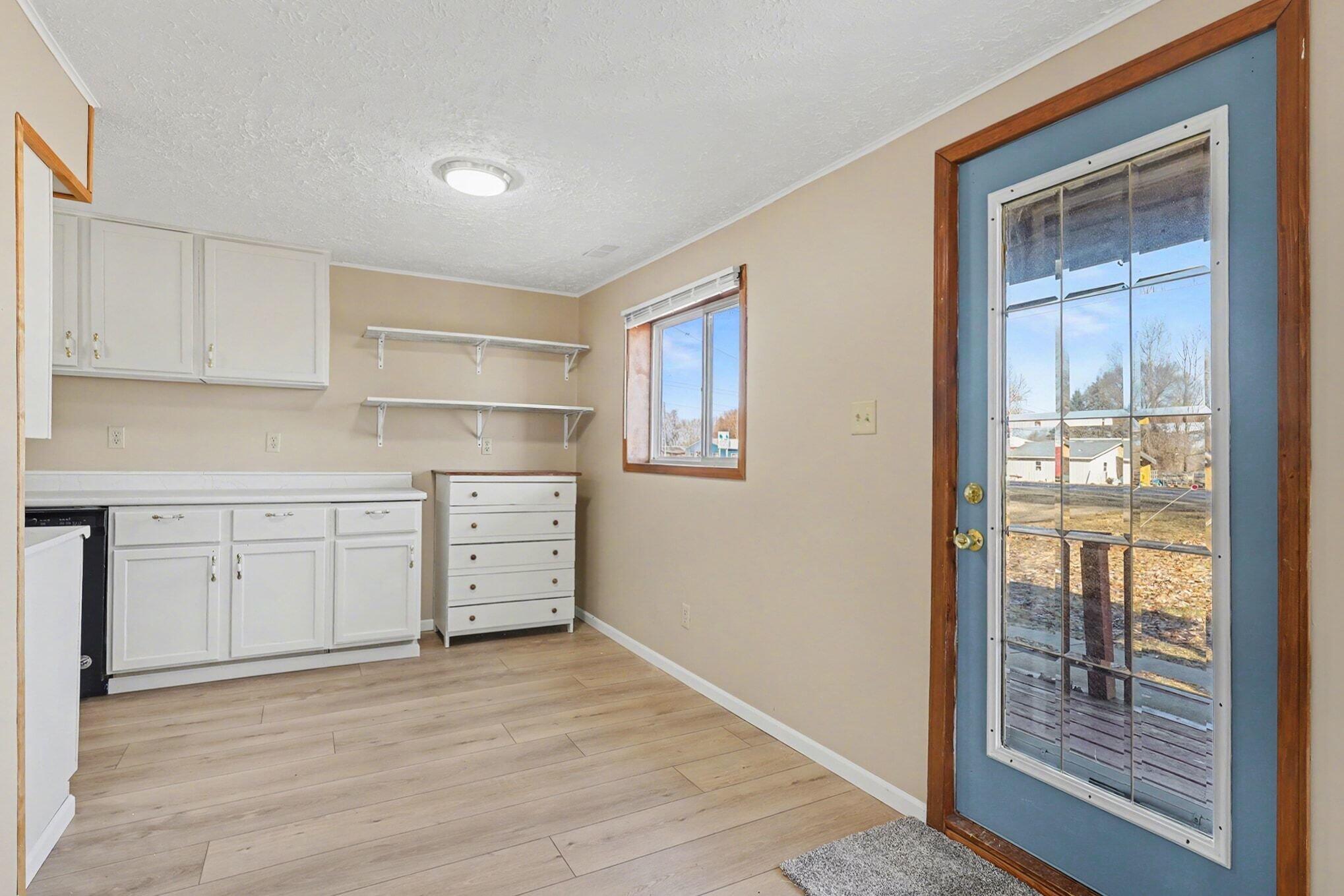 9558 Belding Road NE Rockford MI 49341