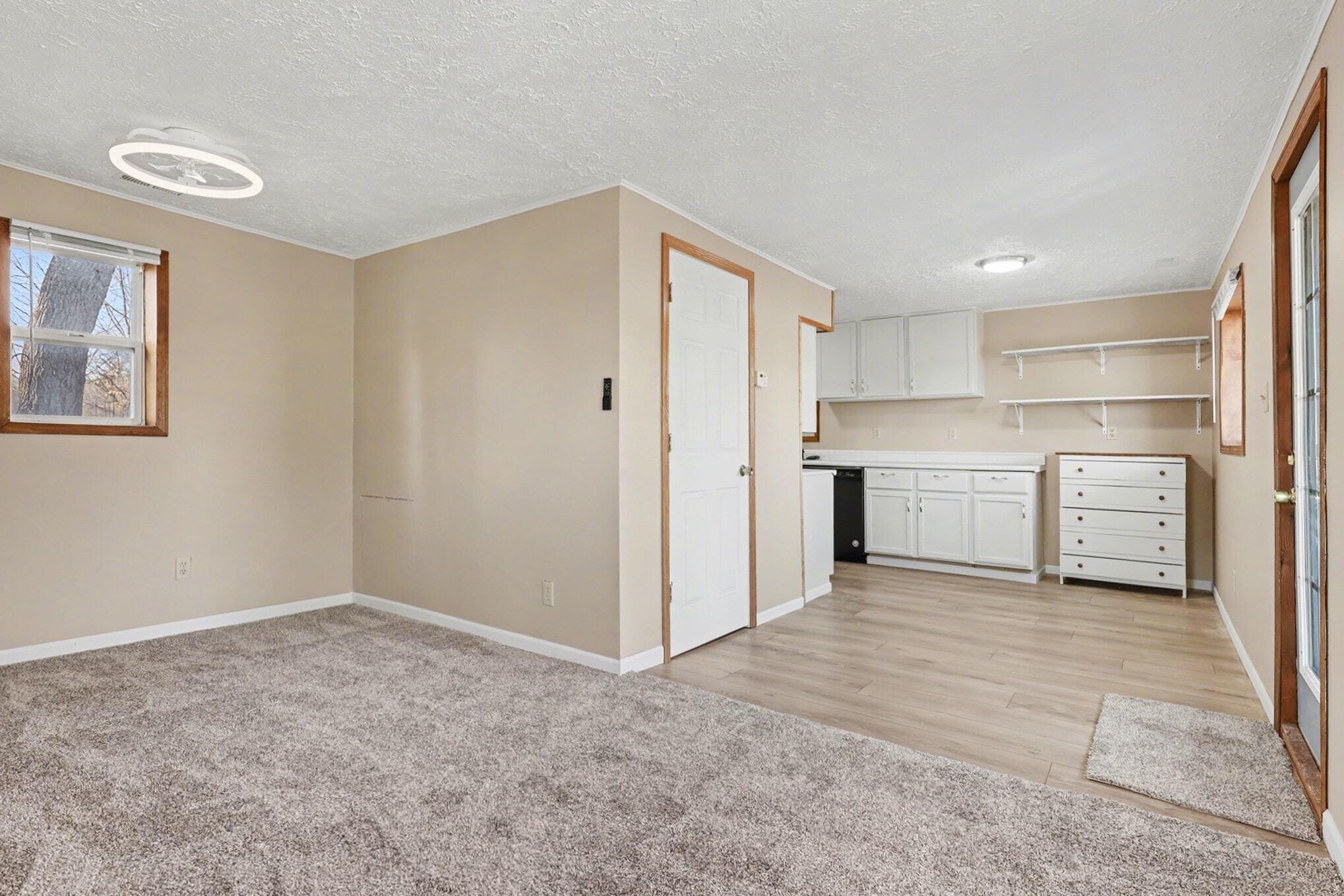 9558 Belding Road NE Rockford MI 49341