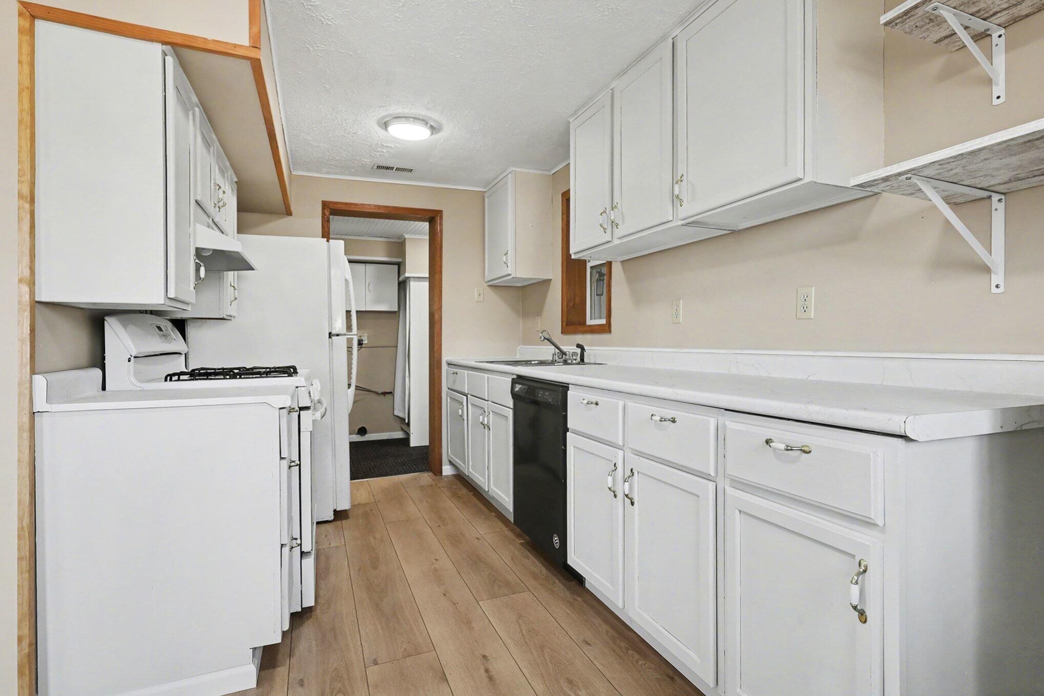 9558 Belding Road NE Rockford MI 49341