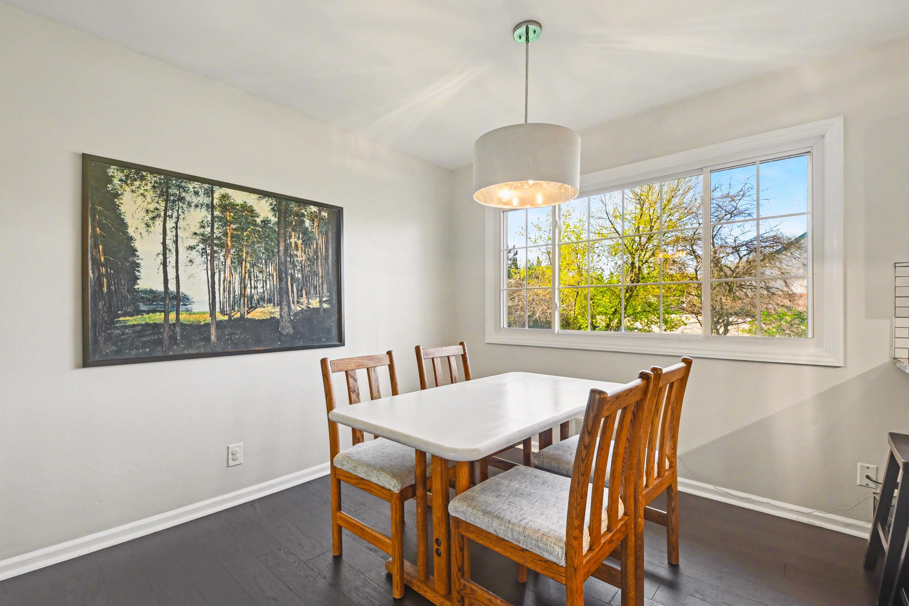1658 Millbrook Street SE Grand Rapids MI 49508