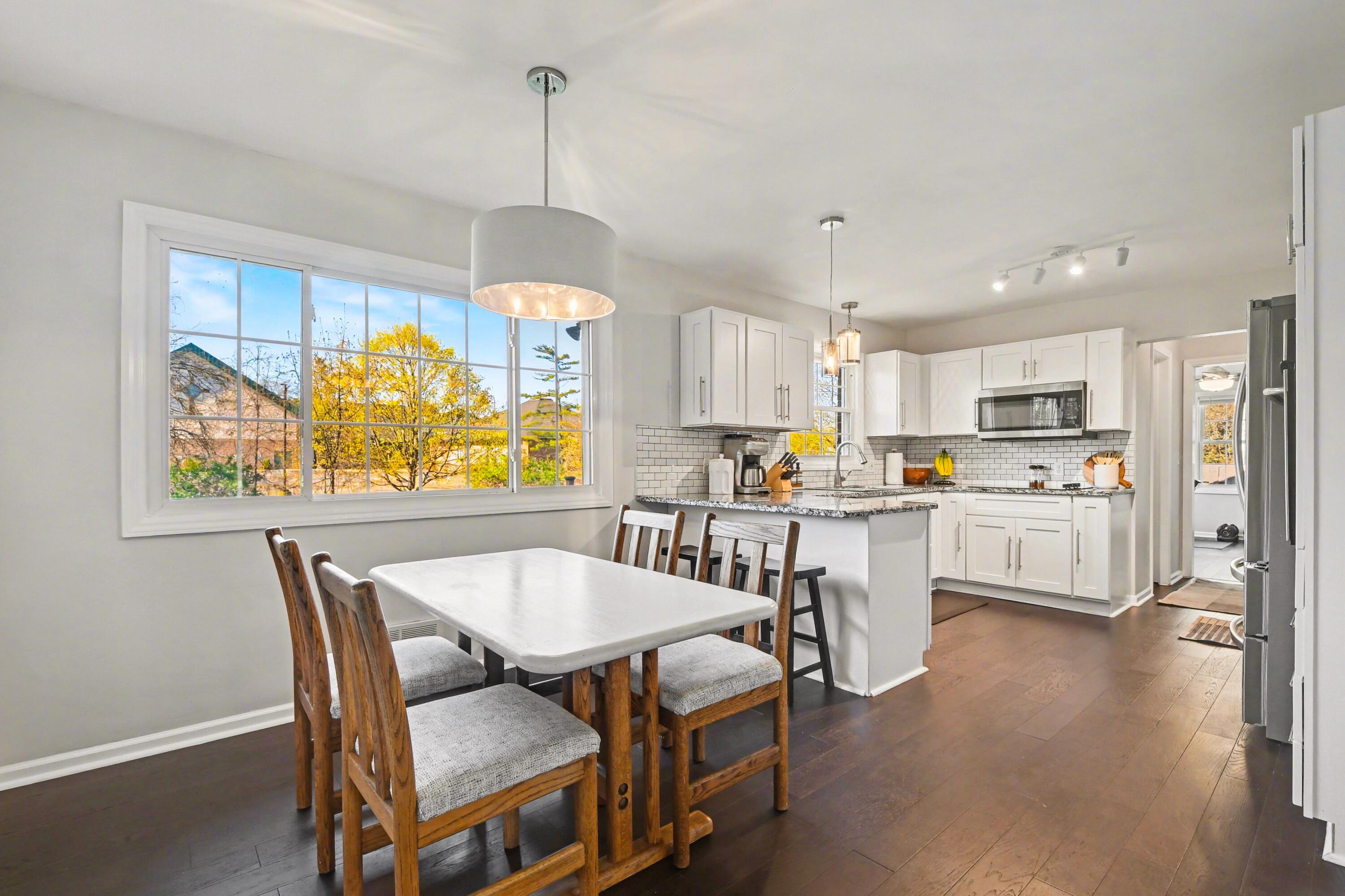 1658 Millbrook Street SE Grand Rapids MI 49508