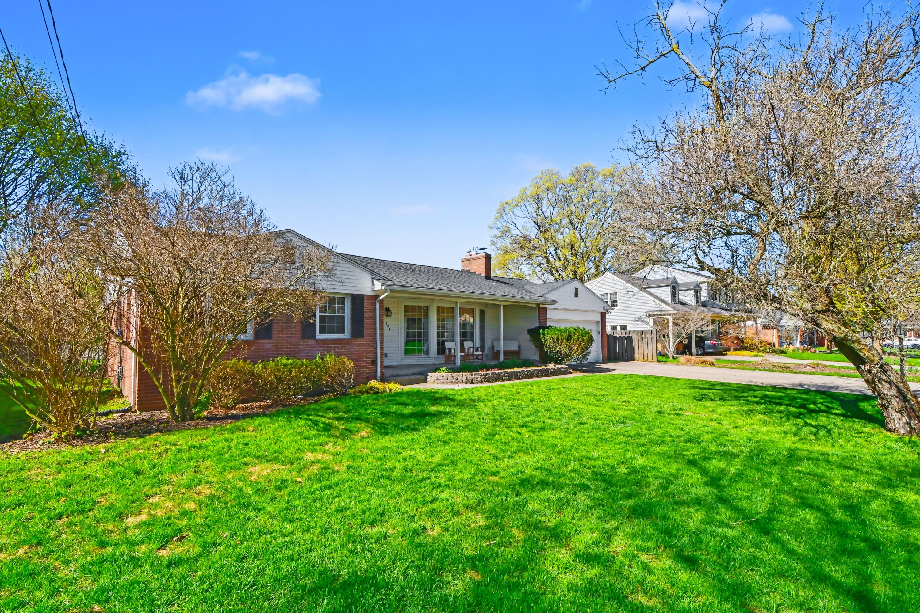 1658 Millbrook Street SE Grand Rapids MI 49508