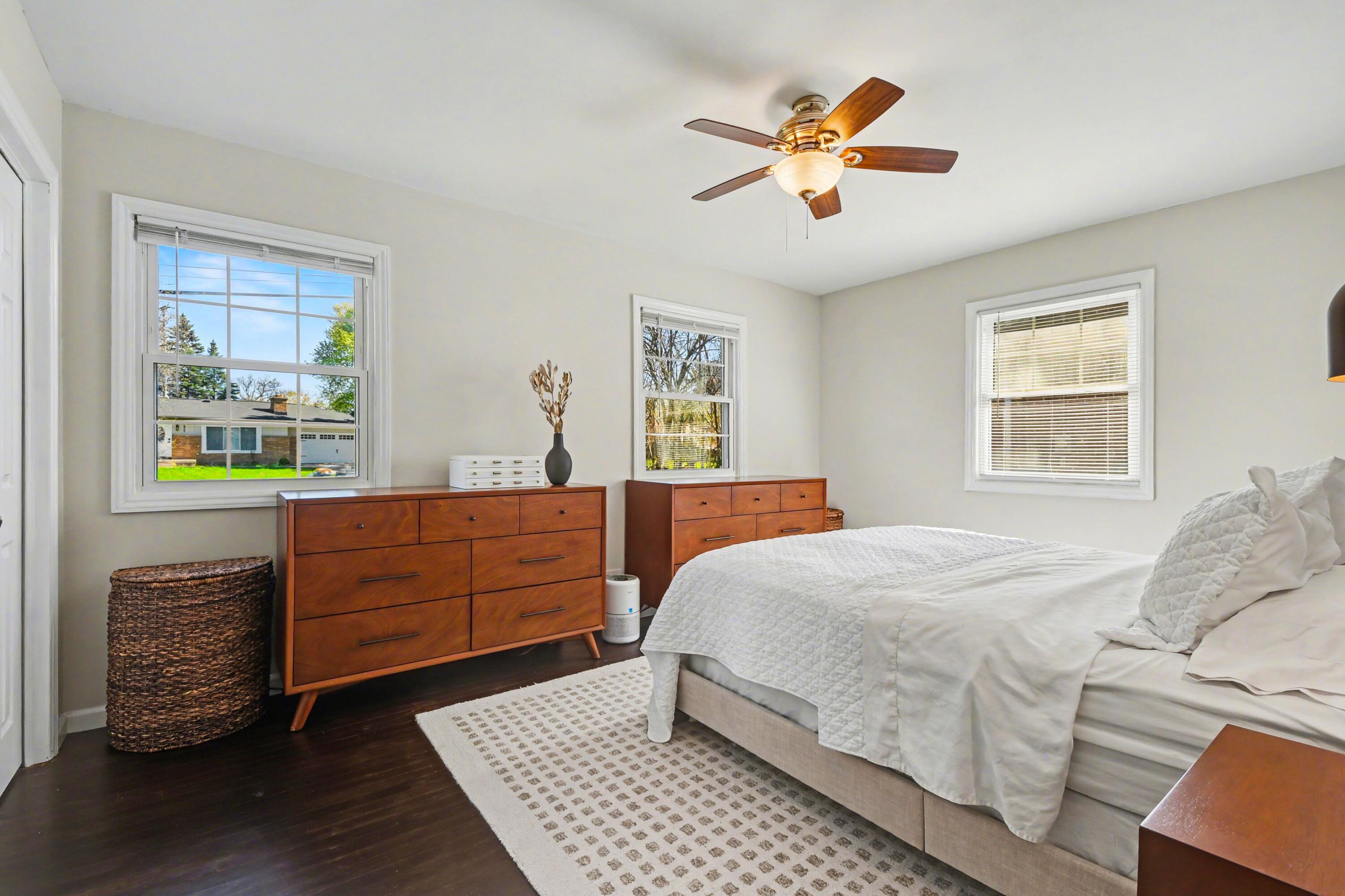 1658 Millbrook Street SE Grand Rapids MI 49508