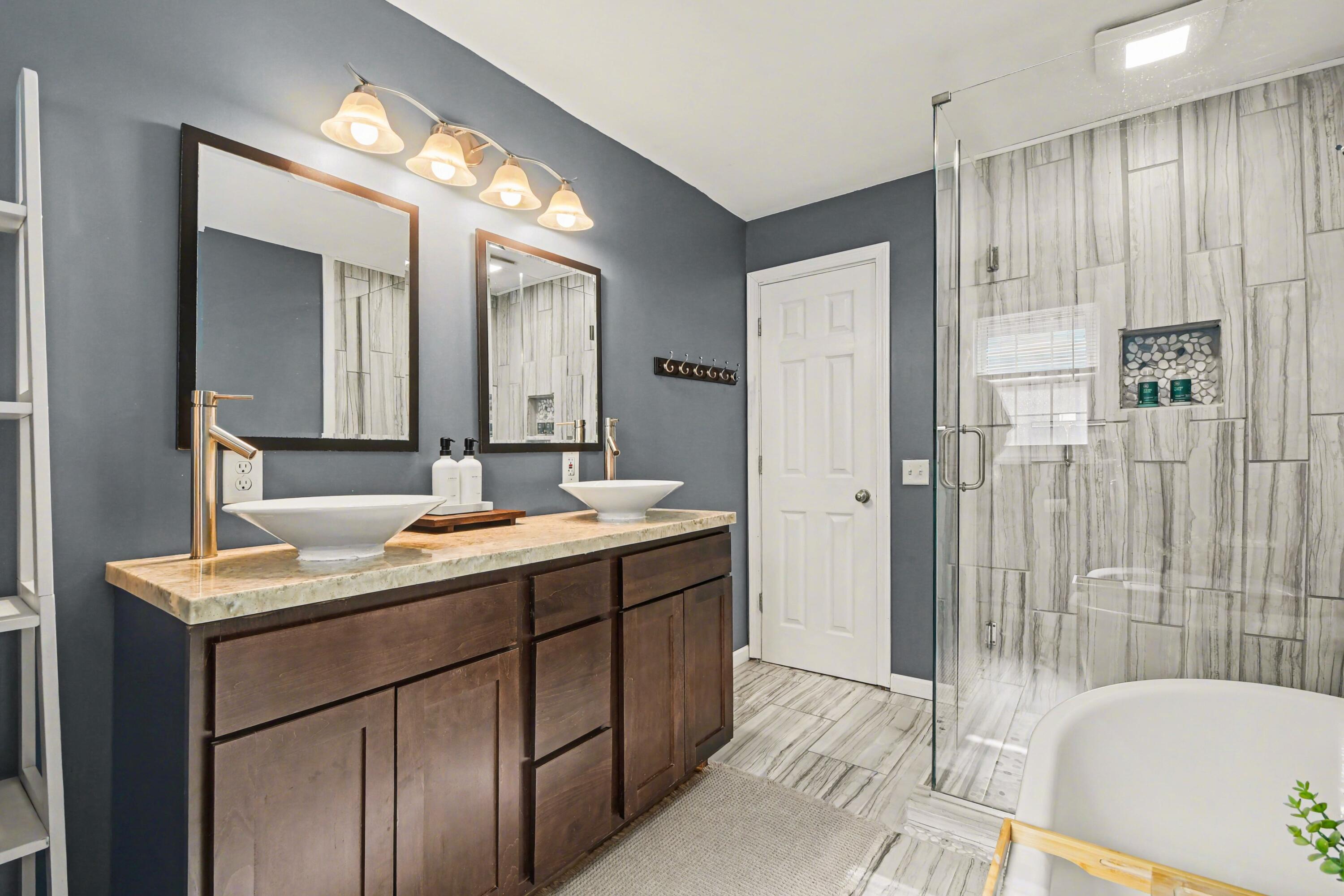 1658 Millbrook Street SE Grand Rapids MI 49508