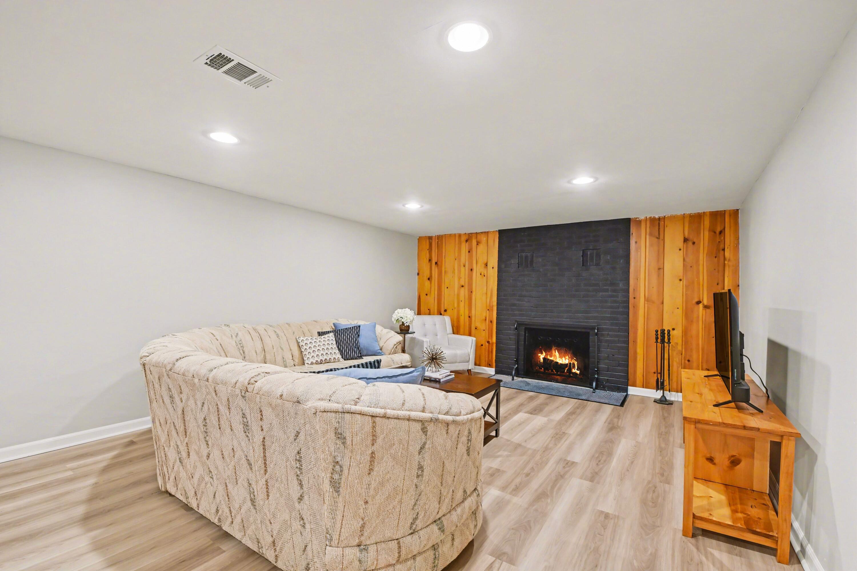 1658 Millbrook Street SE Grand Rapids MI 49508