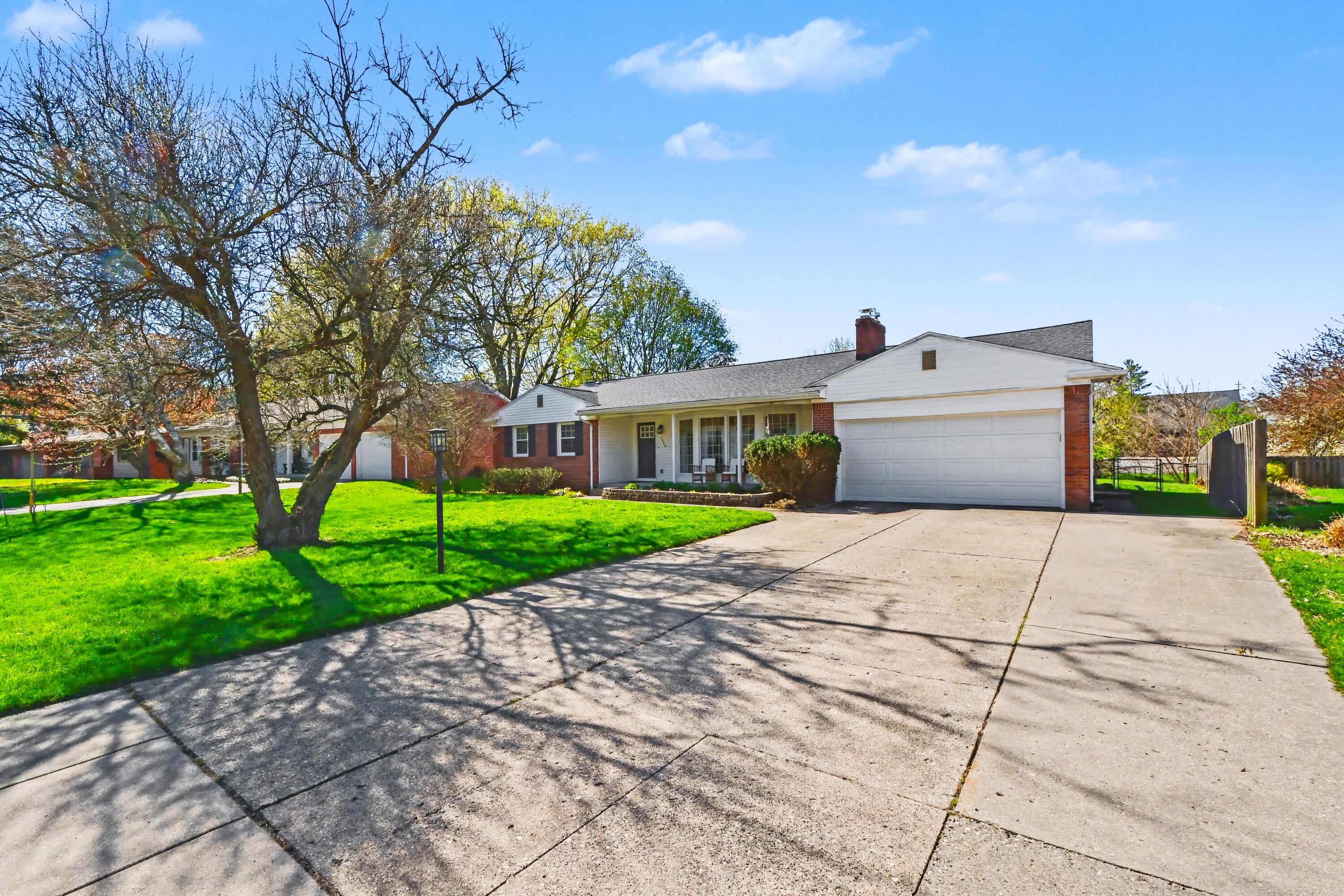 1658 Millbrook Street SE Grand Rapids MI 49508
