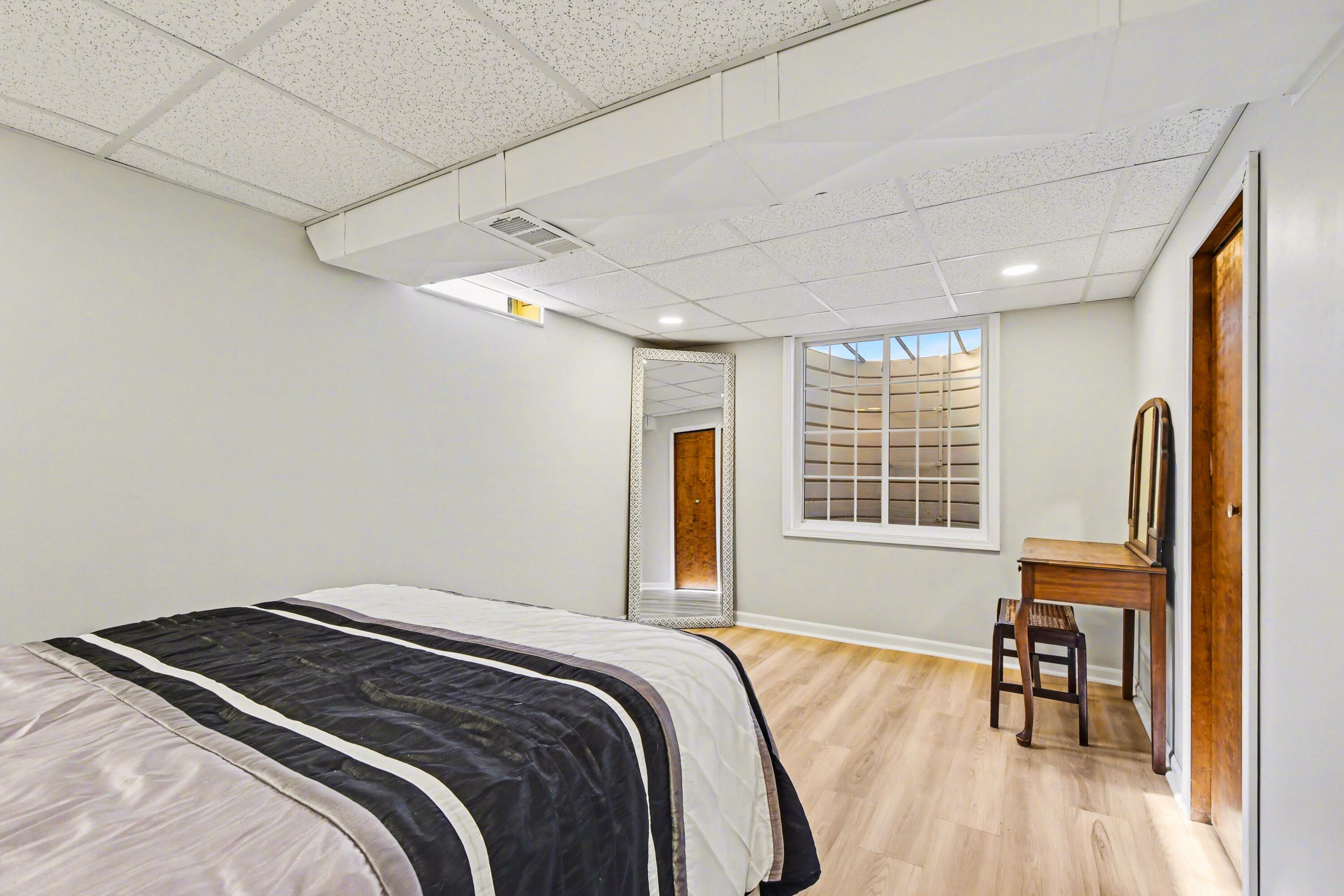 1658 Millbrook Street SE Grand Rapids MI 49508