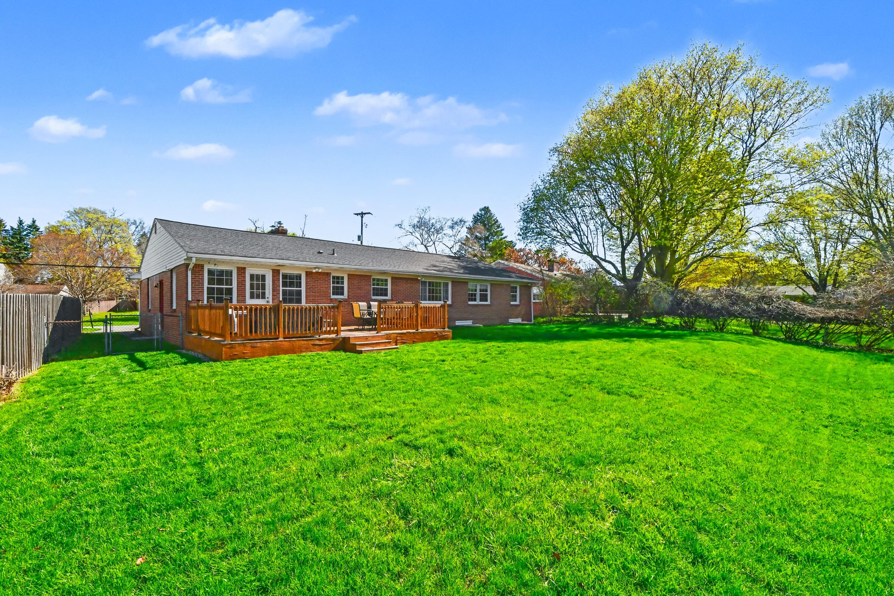 1658 Millbrook Street SE Grand Rapids MI 49508