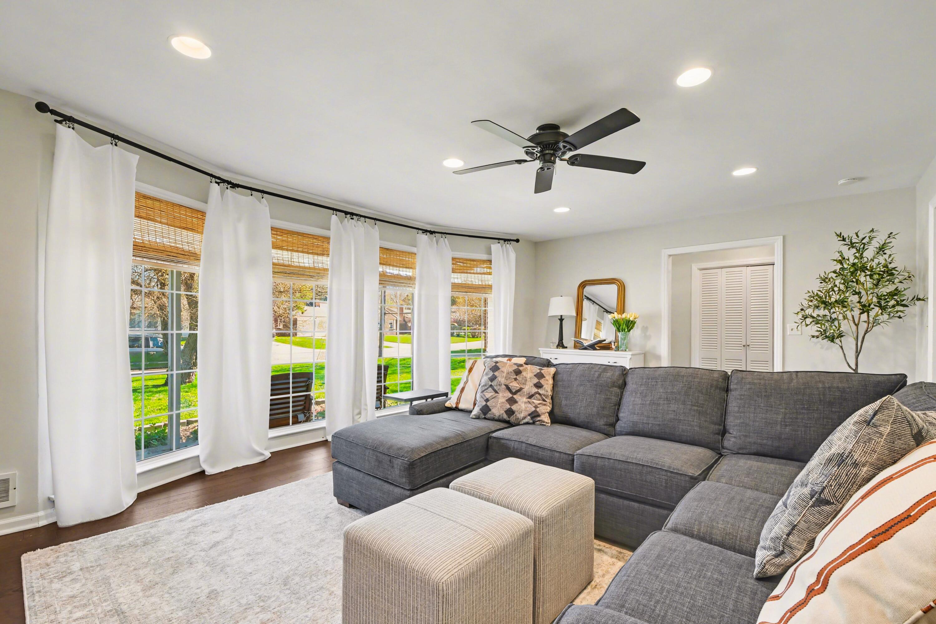 1658 Millbrook Street SE Grand Rapids MI 49508