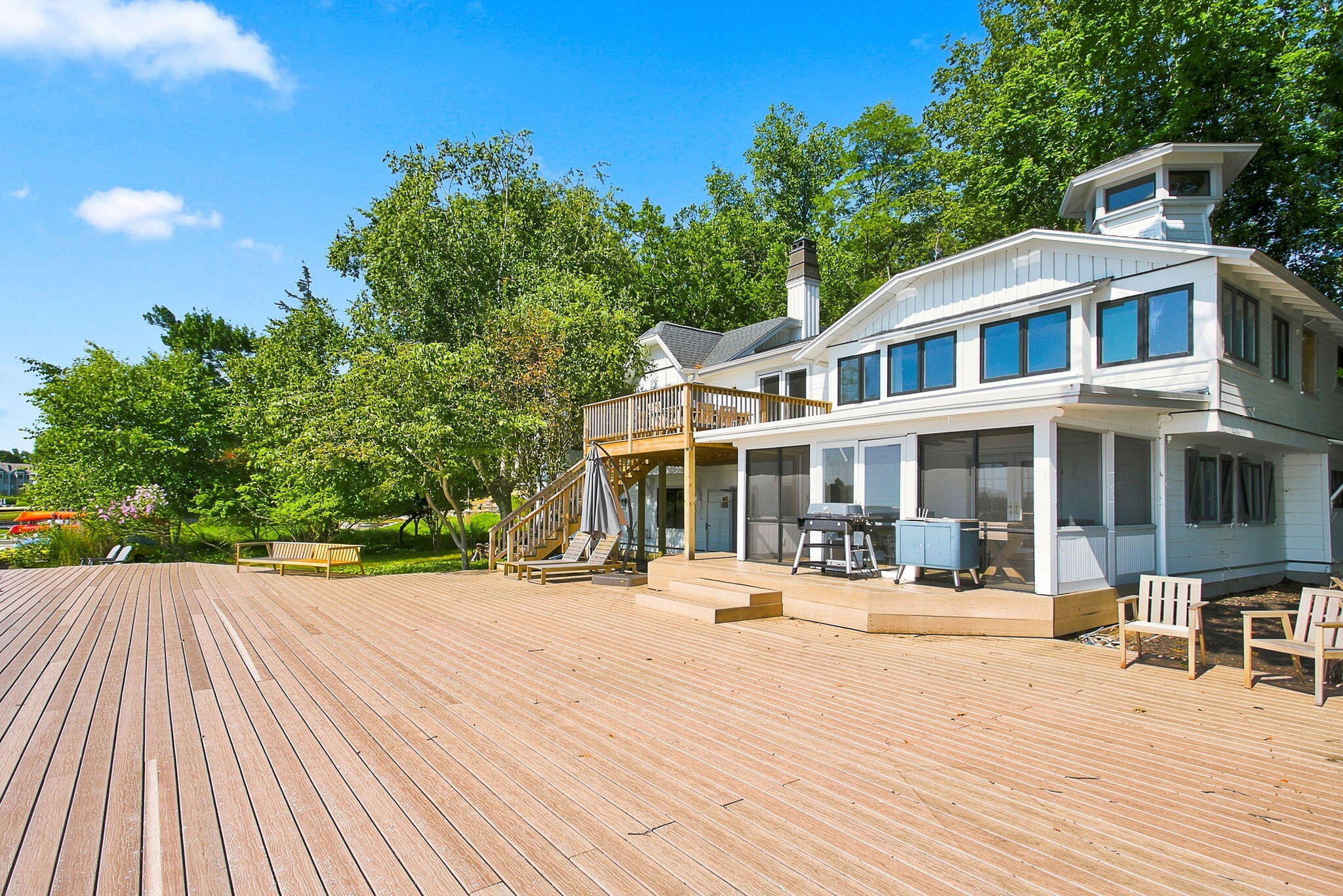 Saugatuck MI, 64 Lakeview Street